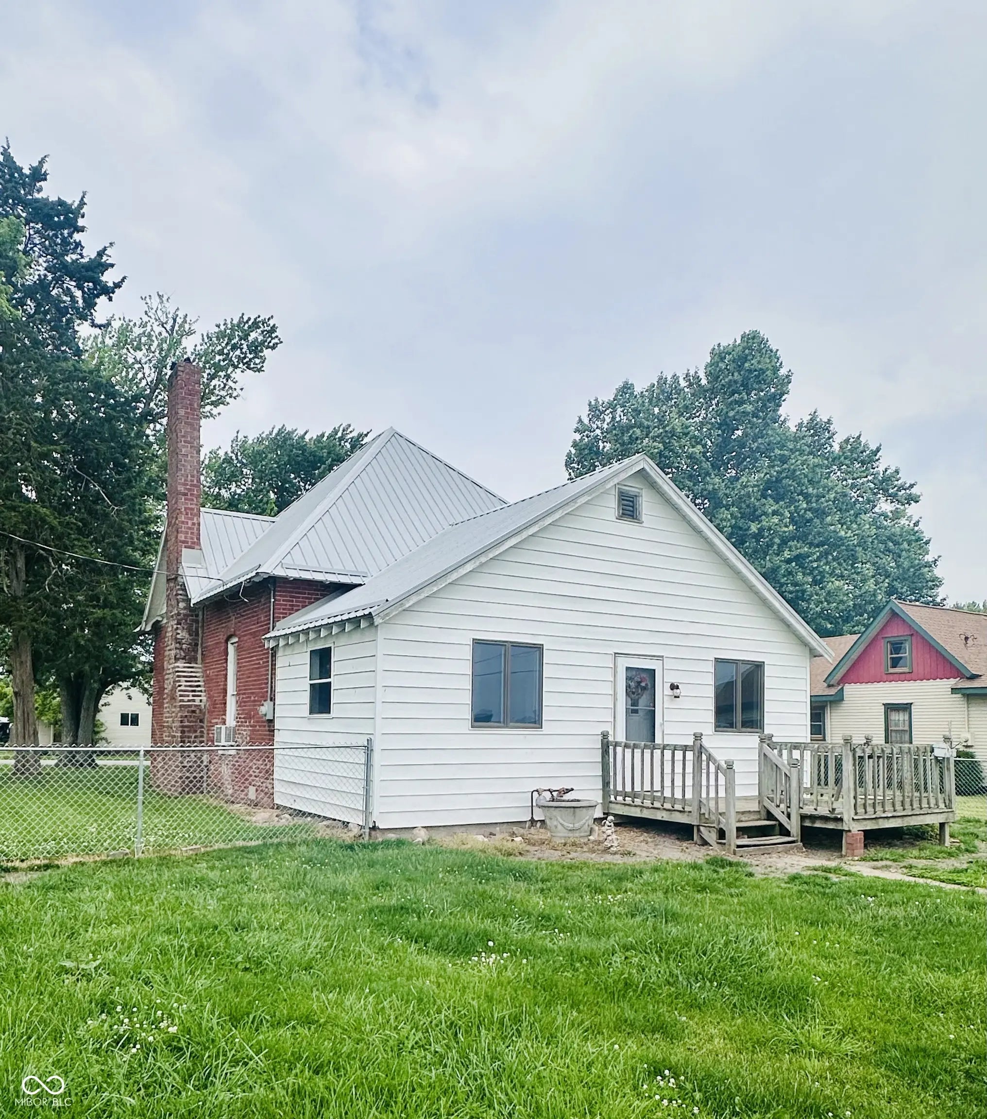 Photo of 402 N Willow Street Dana, IN 47847