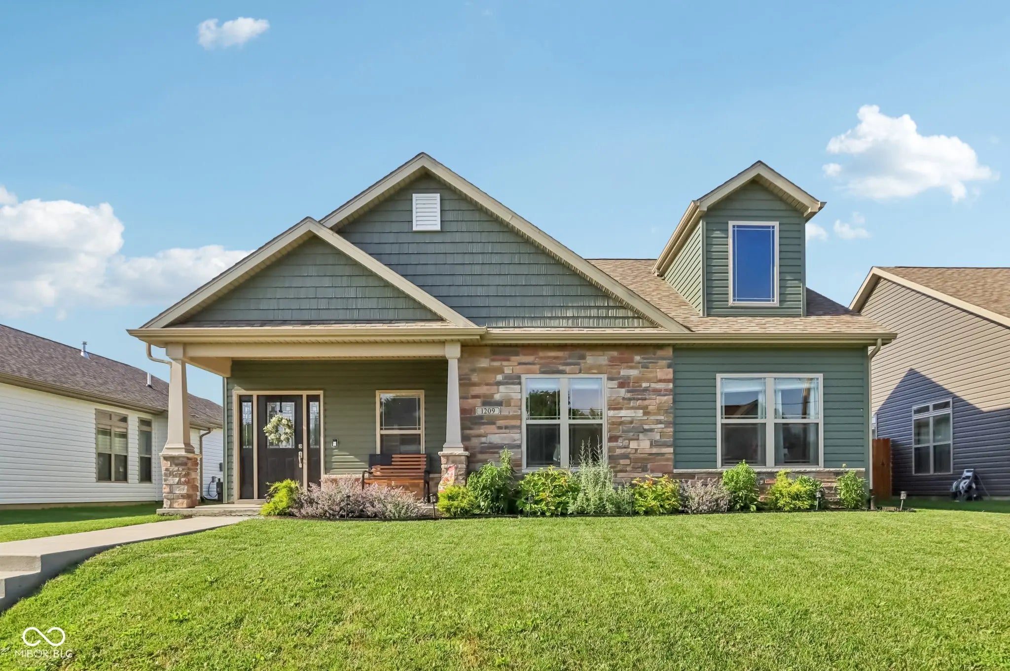 1209 E Wabash Street MLS 22046556 No Subdivision photo 1