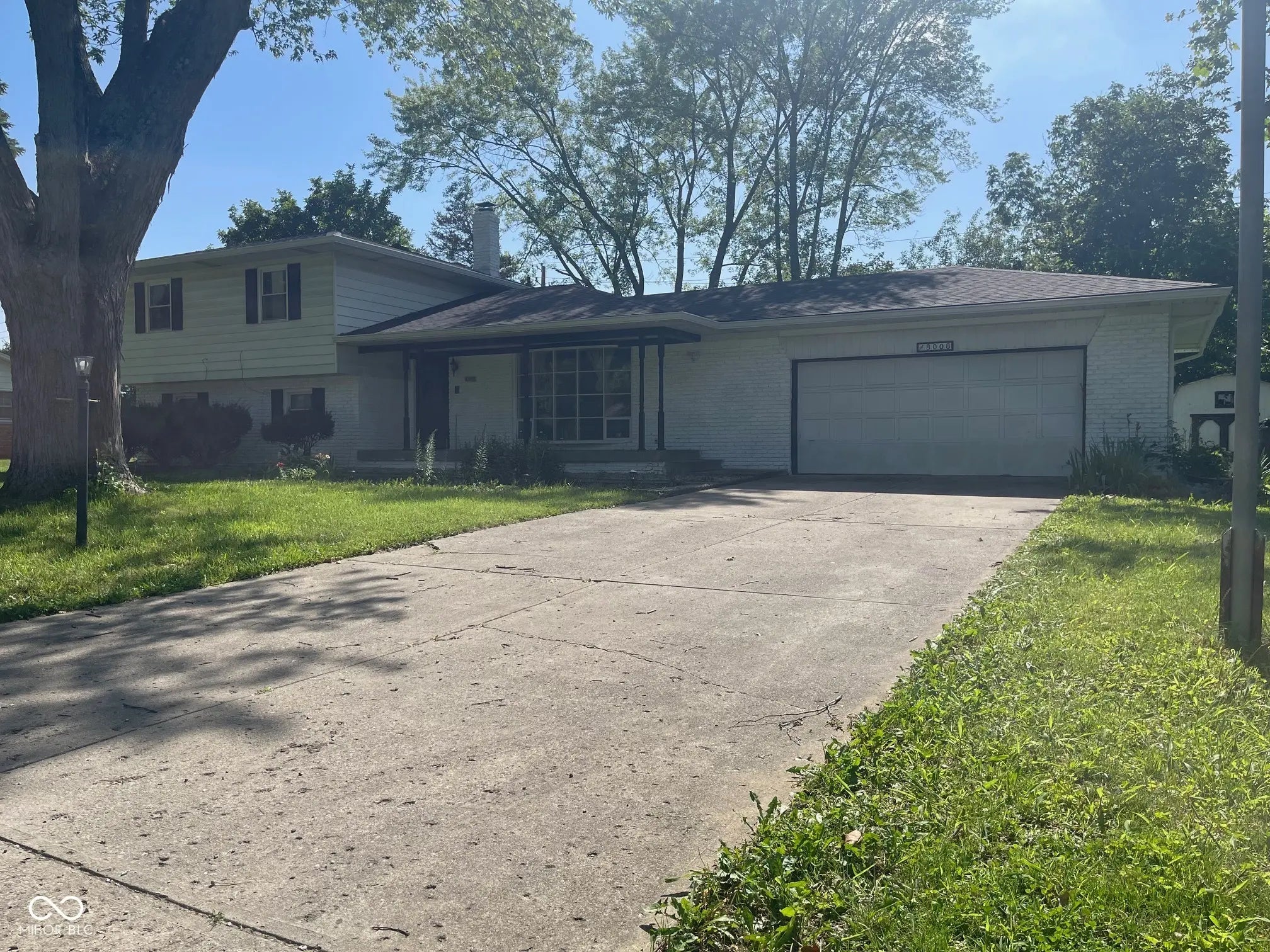 8008 Cherington Drive, Indianapolis