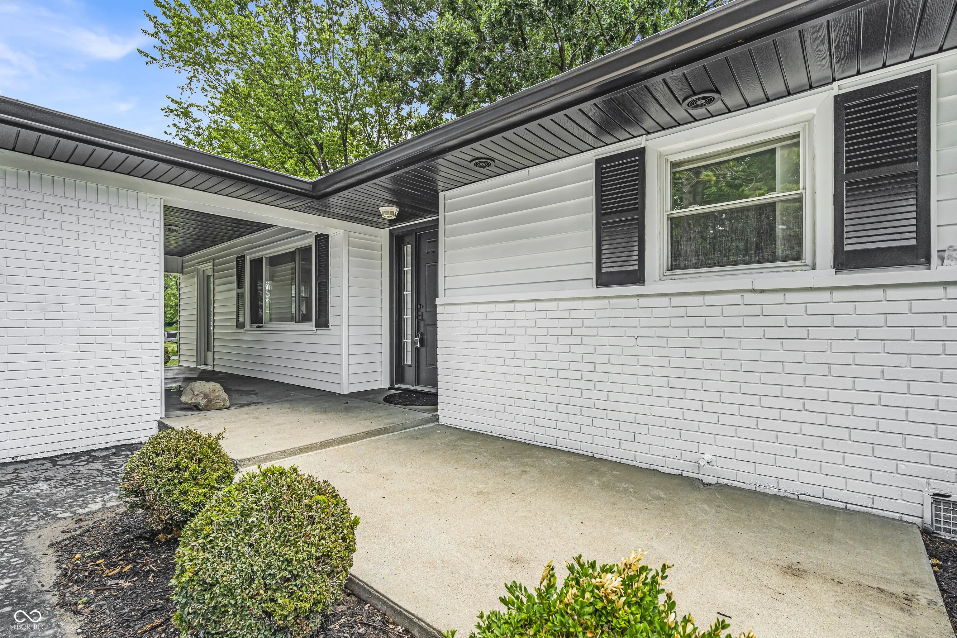 8105 Allisonville Road, Indianapolis