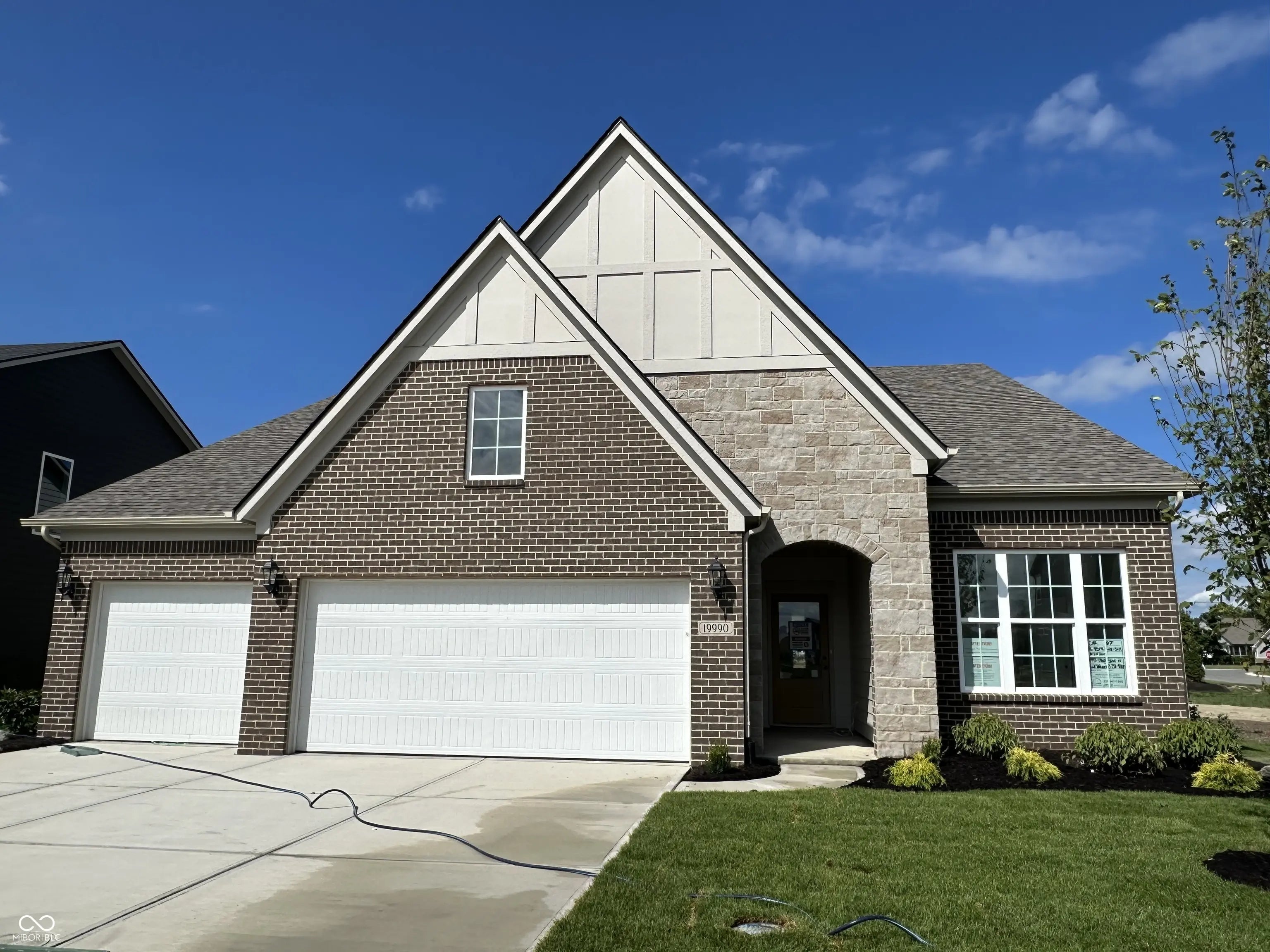 19990 Stone Side Drive, Westfield