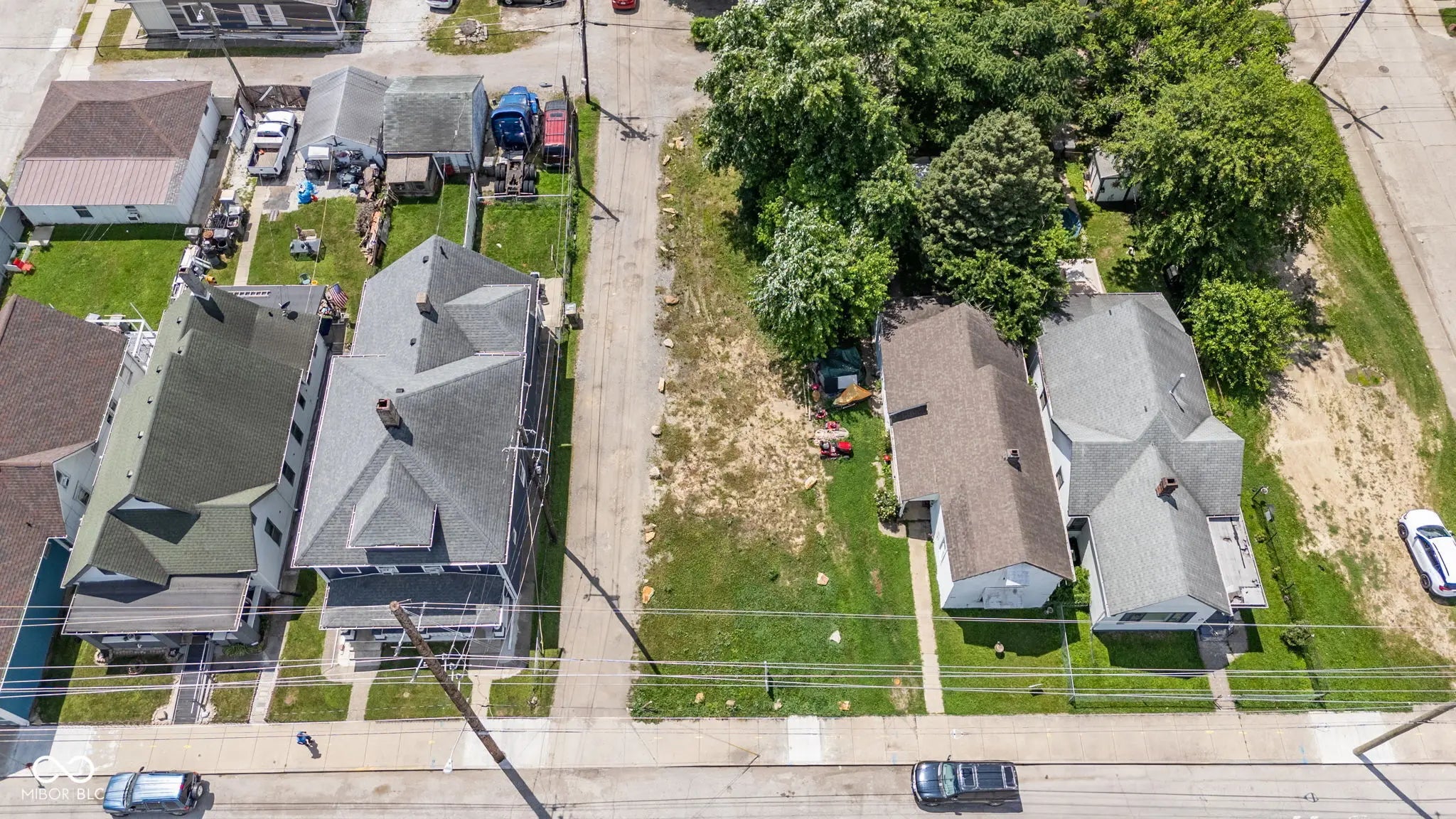 1806 S East Street MLS 22047147 Kappes & Franks South photo 1