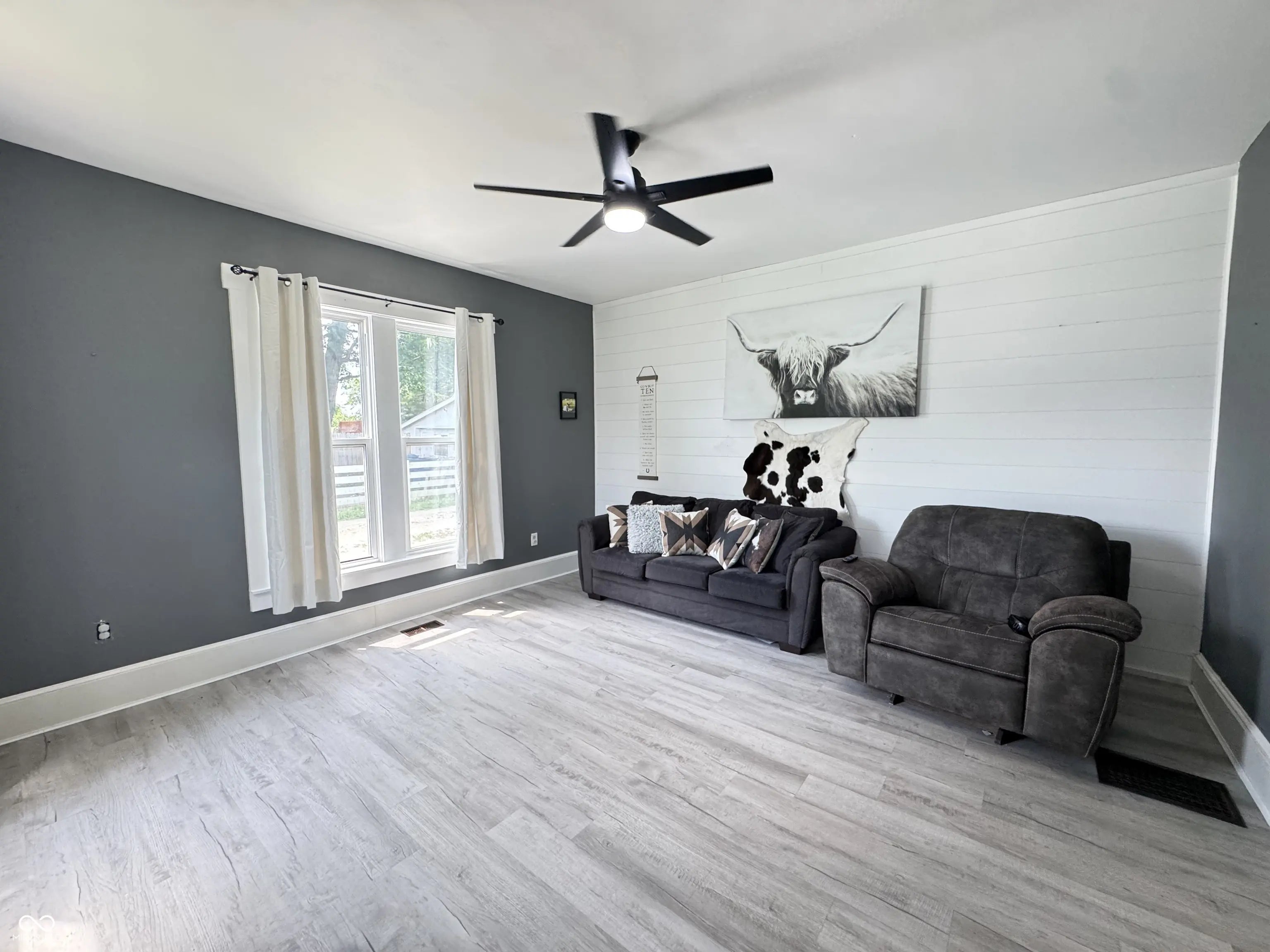 817 Pearl Street MLS 22047148 No Subdivision photo 3