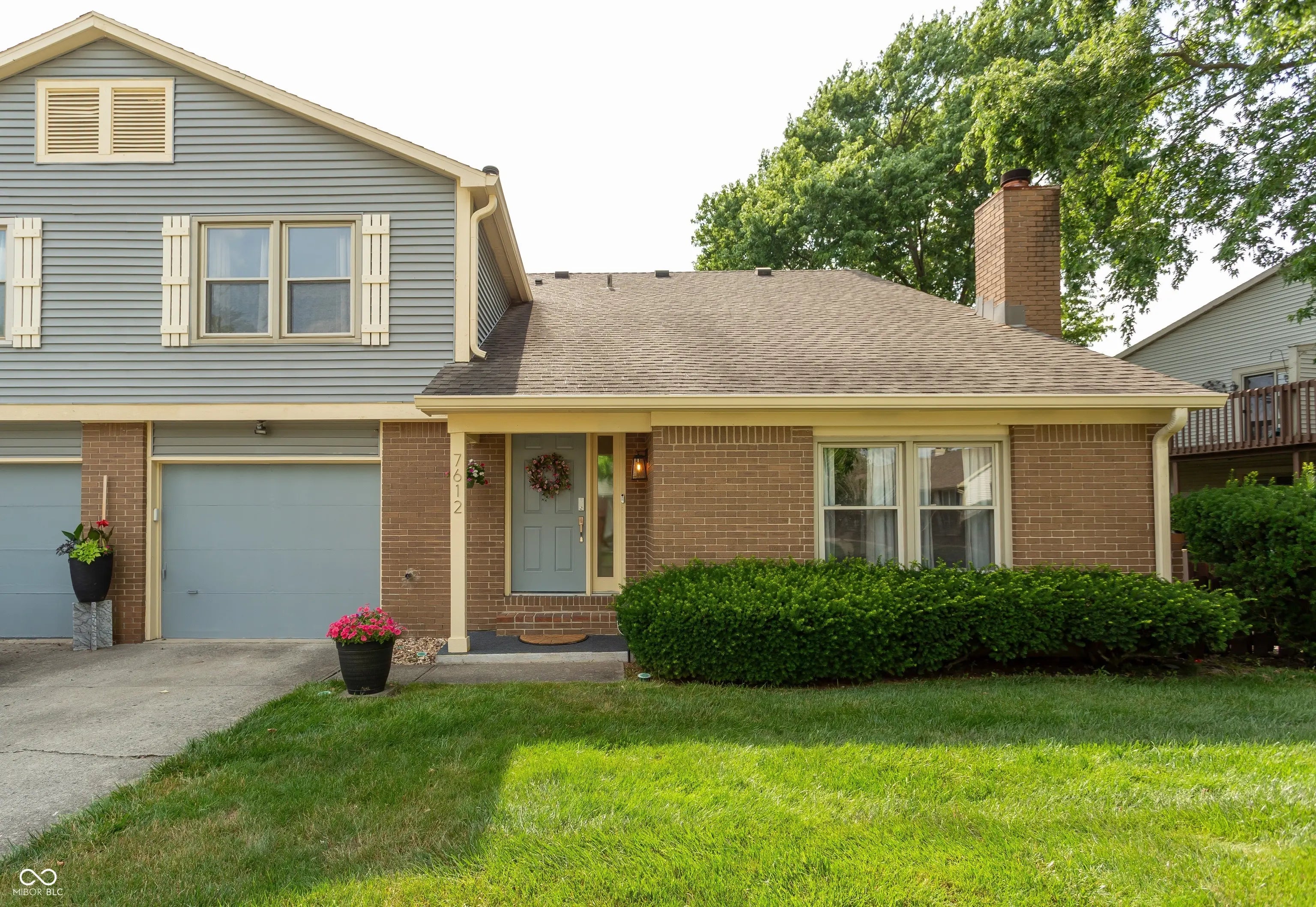 7612 Farm View Circle E, Indianapolis