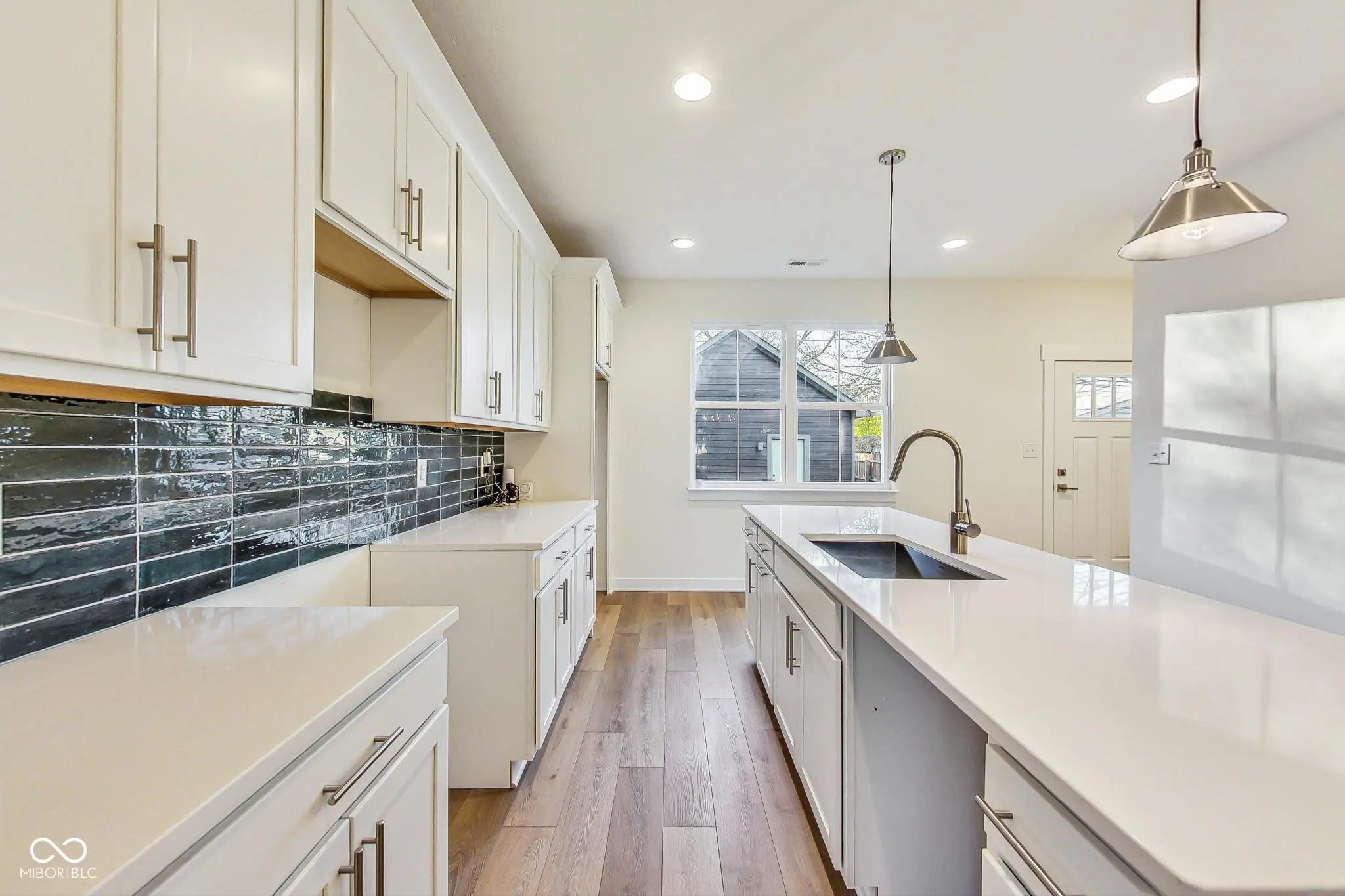 430 N Keystone Avenue MLS 22047347 James Johnsons E Ohio St photo 10