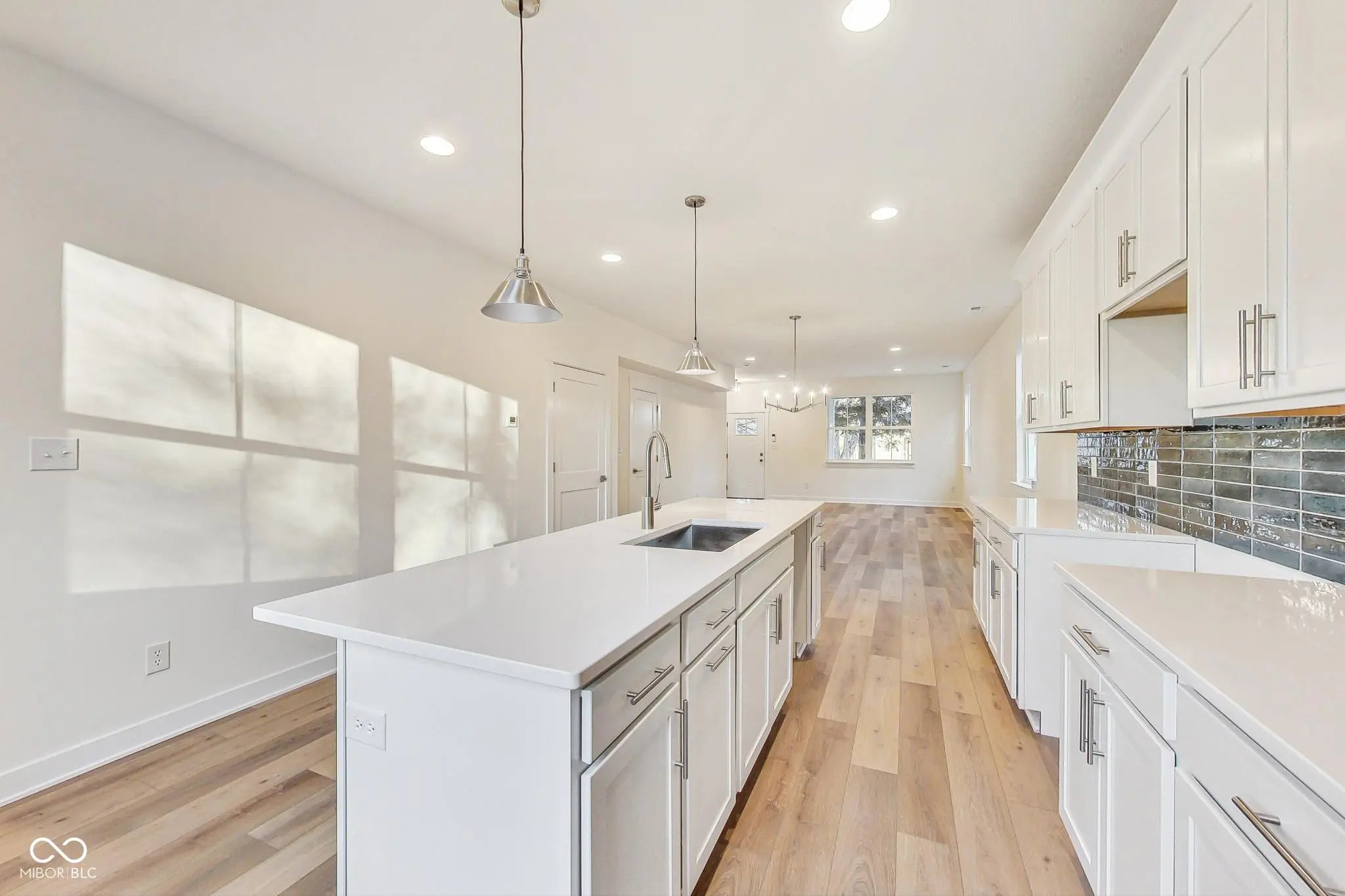 430 N Keystone Avenue MLS 22047347 James Johnsons E Ohio St photo 11