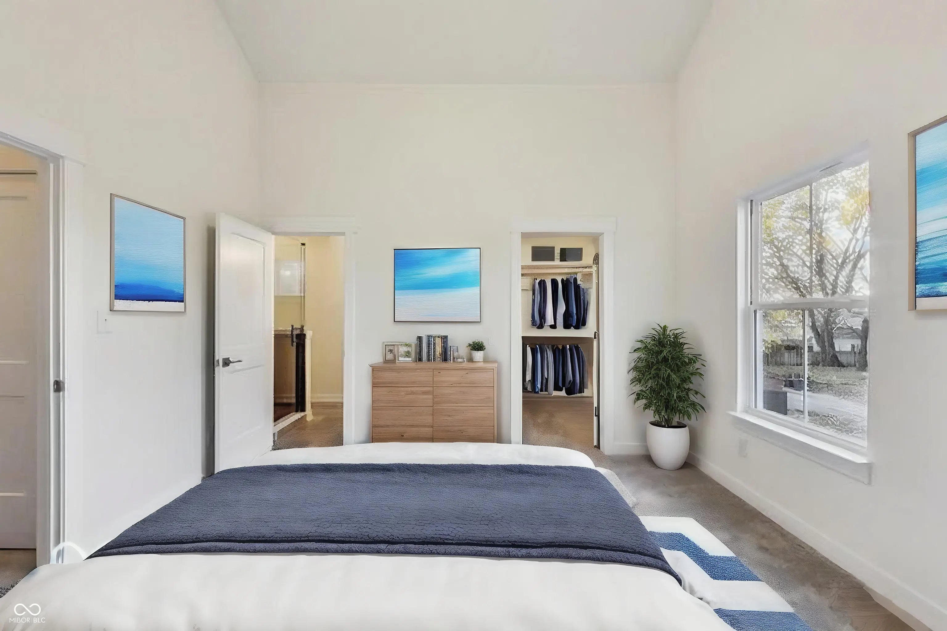 430 N Keystone Avenue MLS 22047347 James Johnsons E Ohio St photo 15