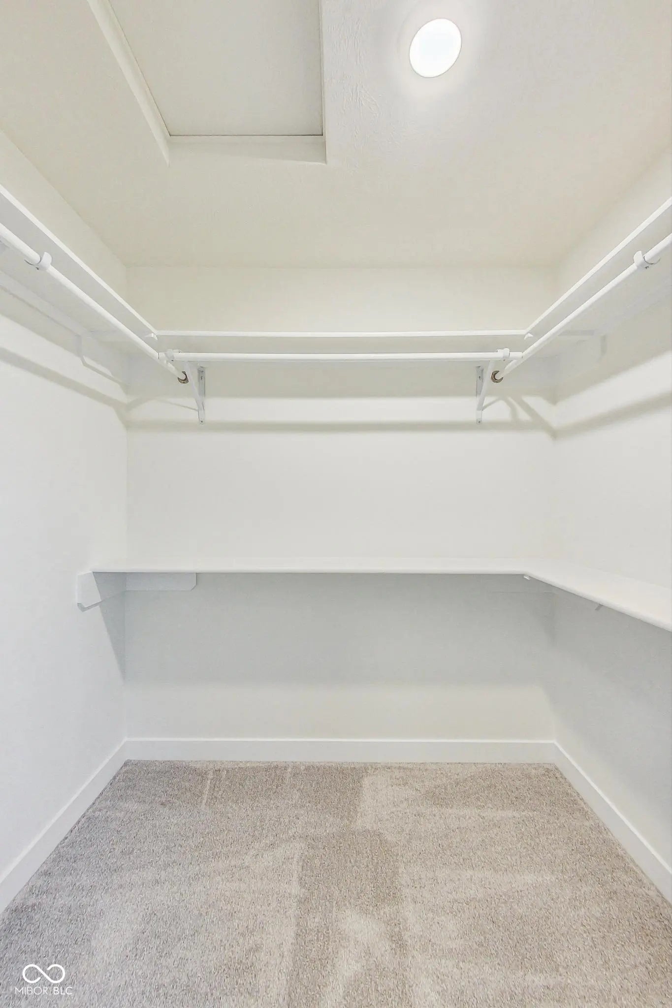 430 N Keystone Avenue MLS 22047347 James Johnsons E Ohio St photo 18