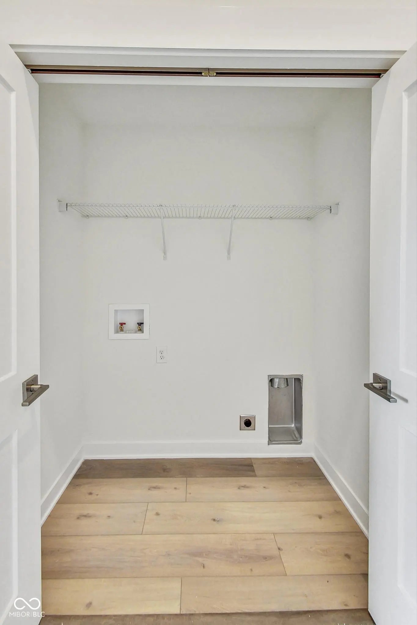 430 N Keystone Avenue MLS 22047347 James Johnsons E Ohio St photo 19