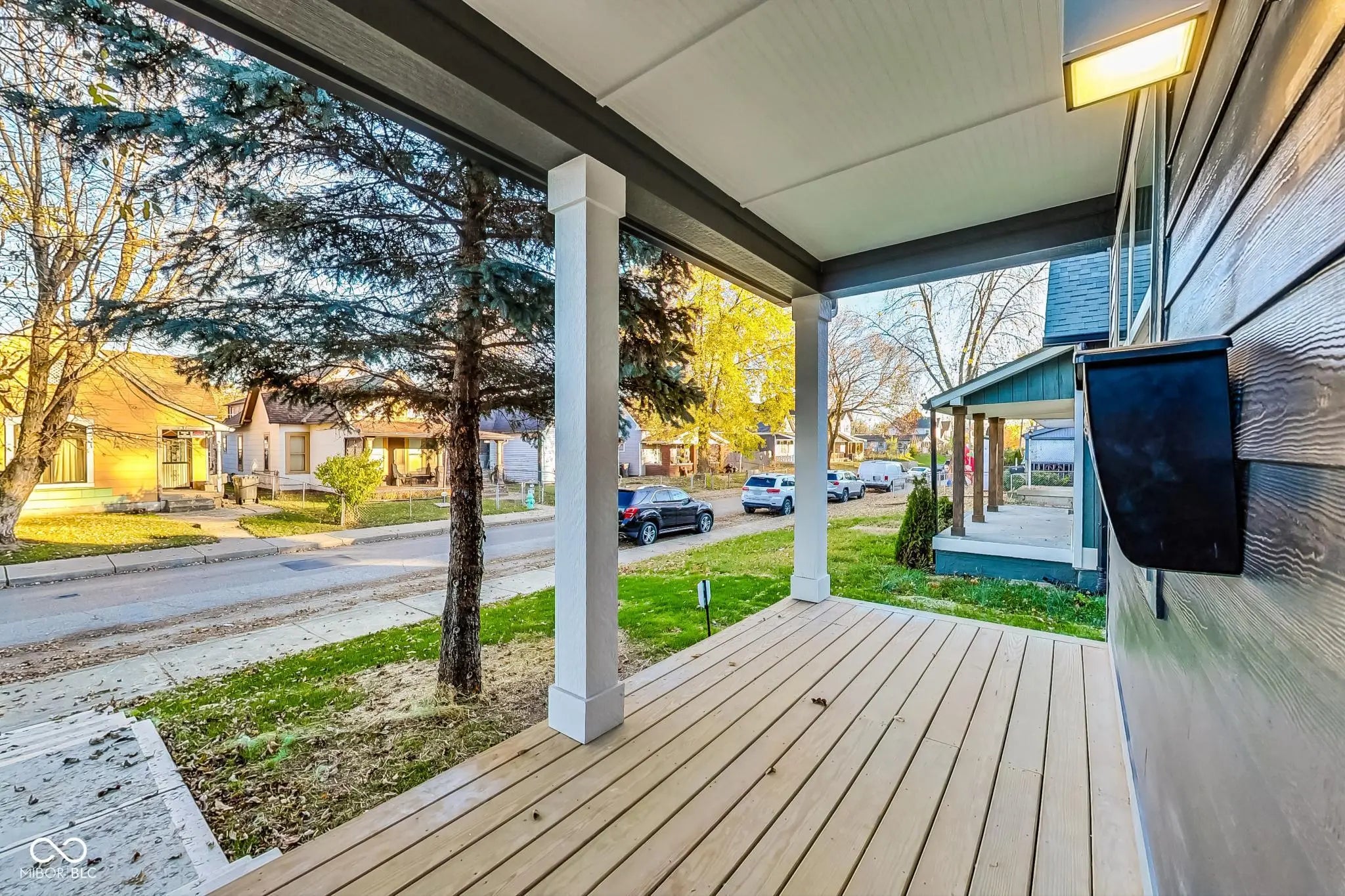 430 N Keystone Avenue MLS 22047347 James Johnsons E Ohio St photo 3