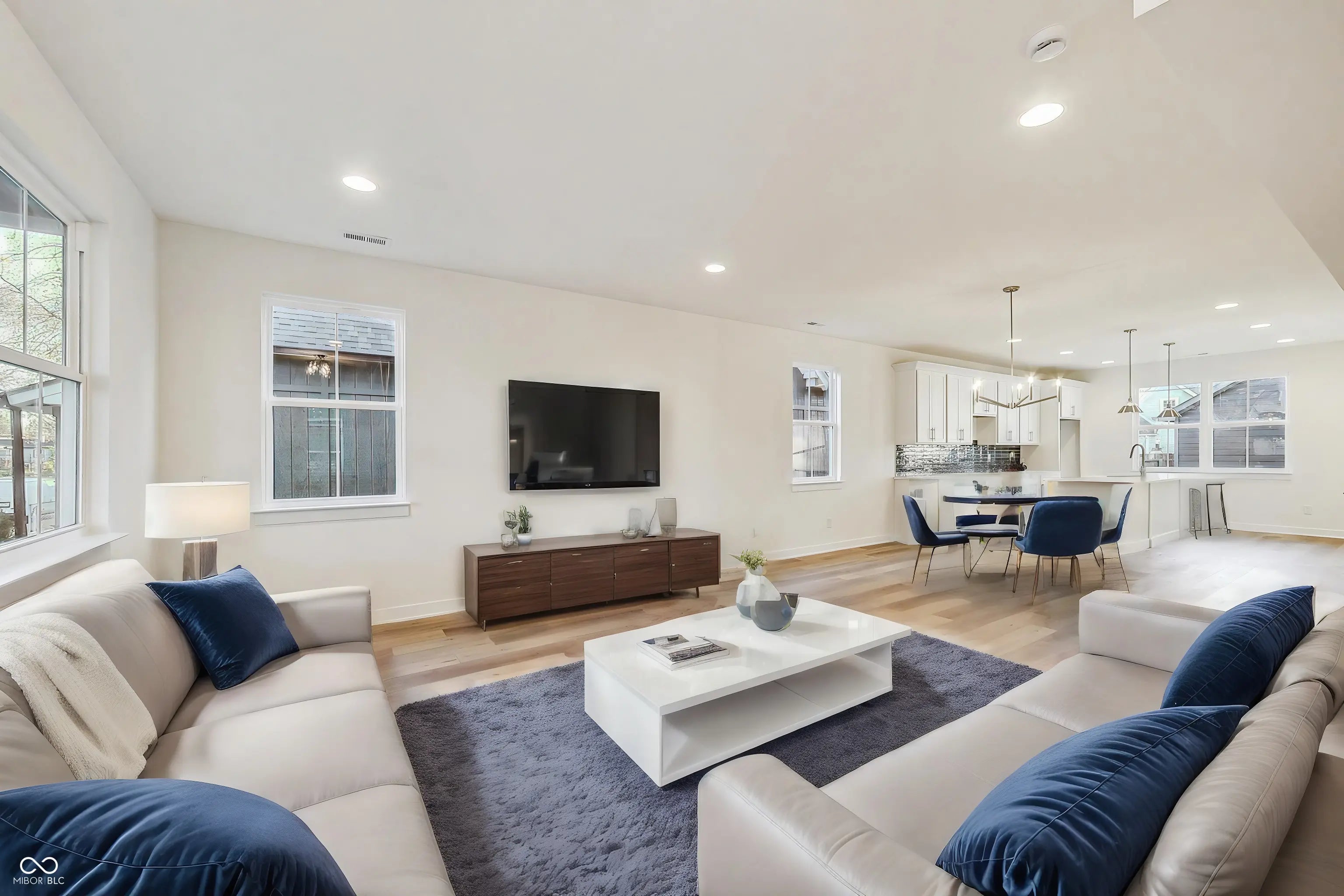 430 N Keystone Avenue MLS 22047347 James Johnsons E Ohio St photo 6