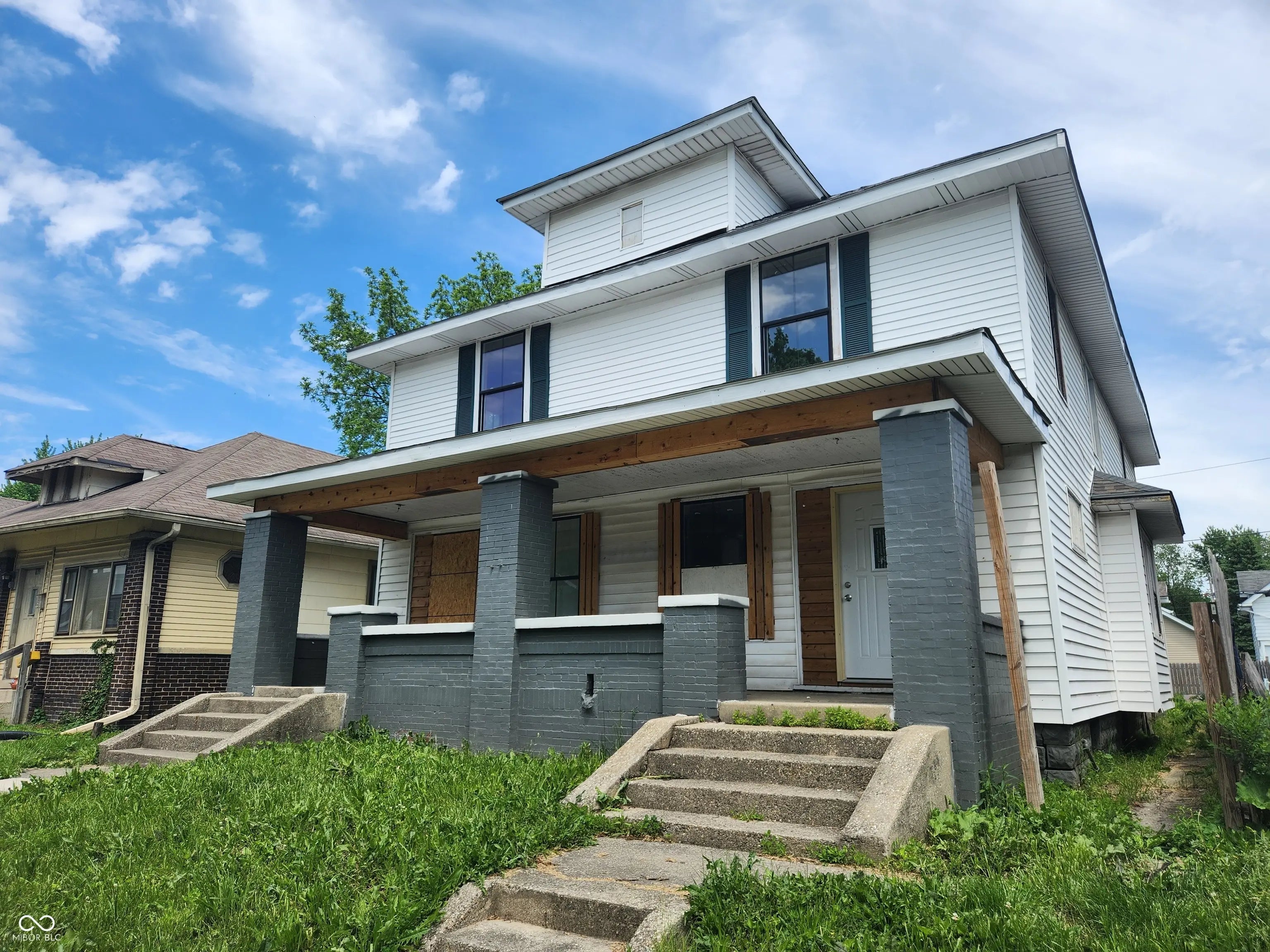 835-837 N Gray Street MLS 22047355 No Subdivision photo 2