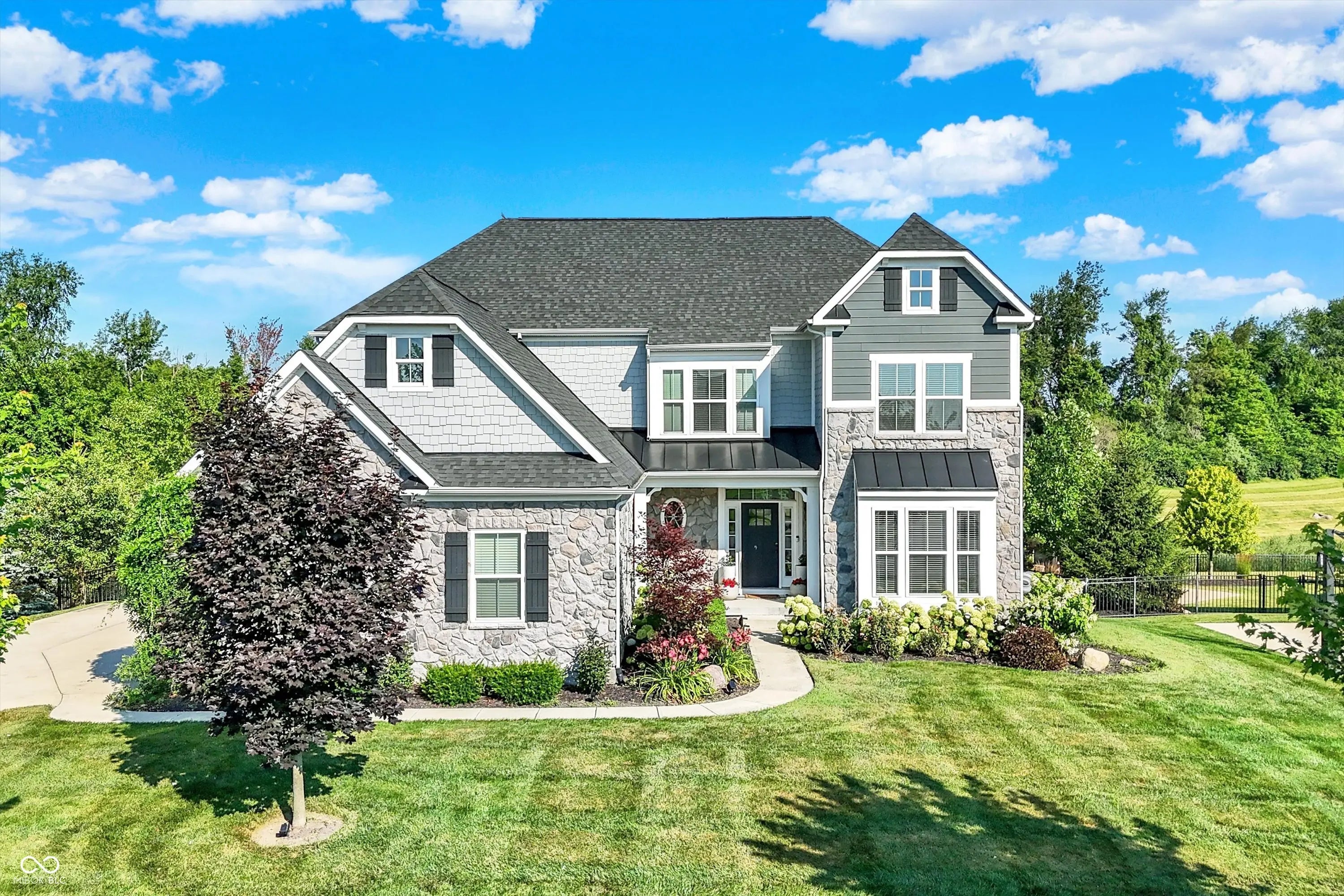 16711 Meadow Wood Drive, Noblesville