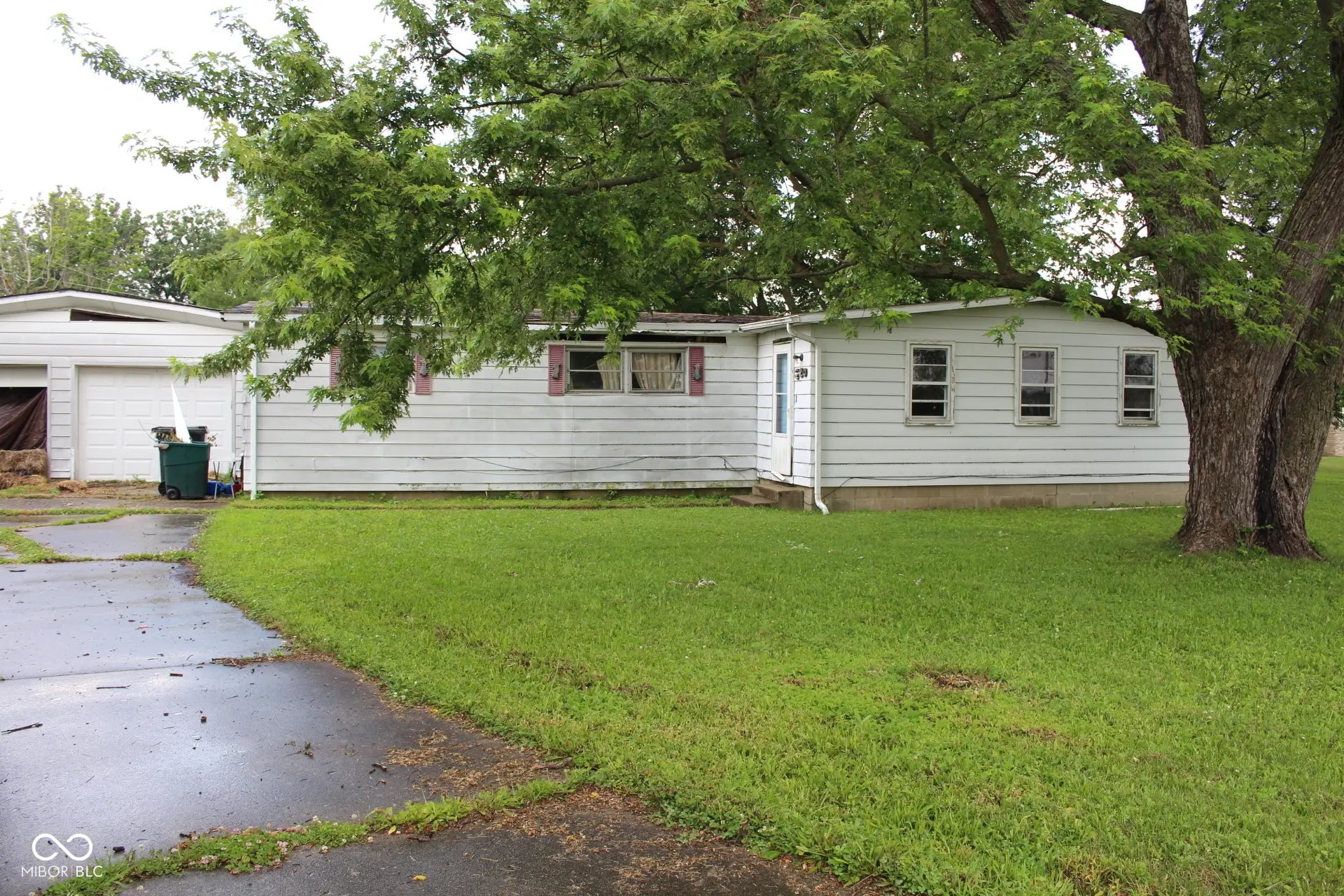Photo of 220 S 2nd Street Summitville, IN 46070