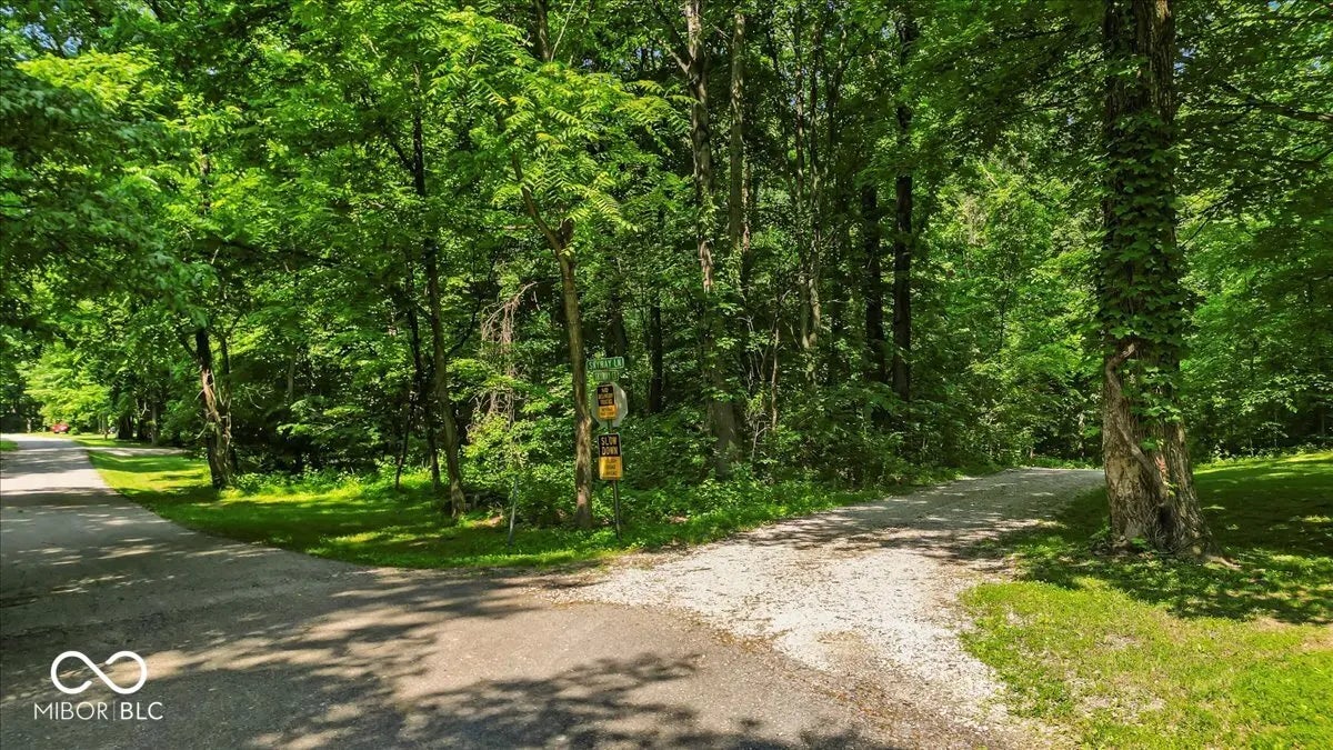 1 Skyway Court, Martinsville
