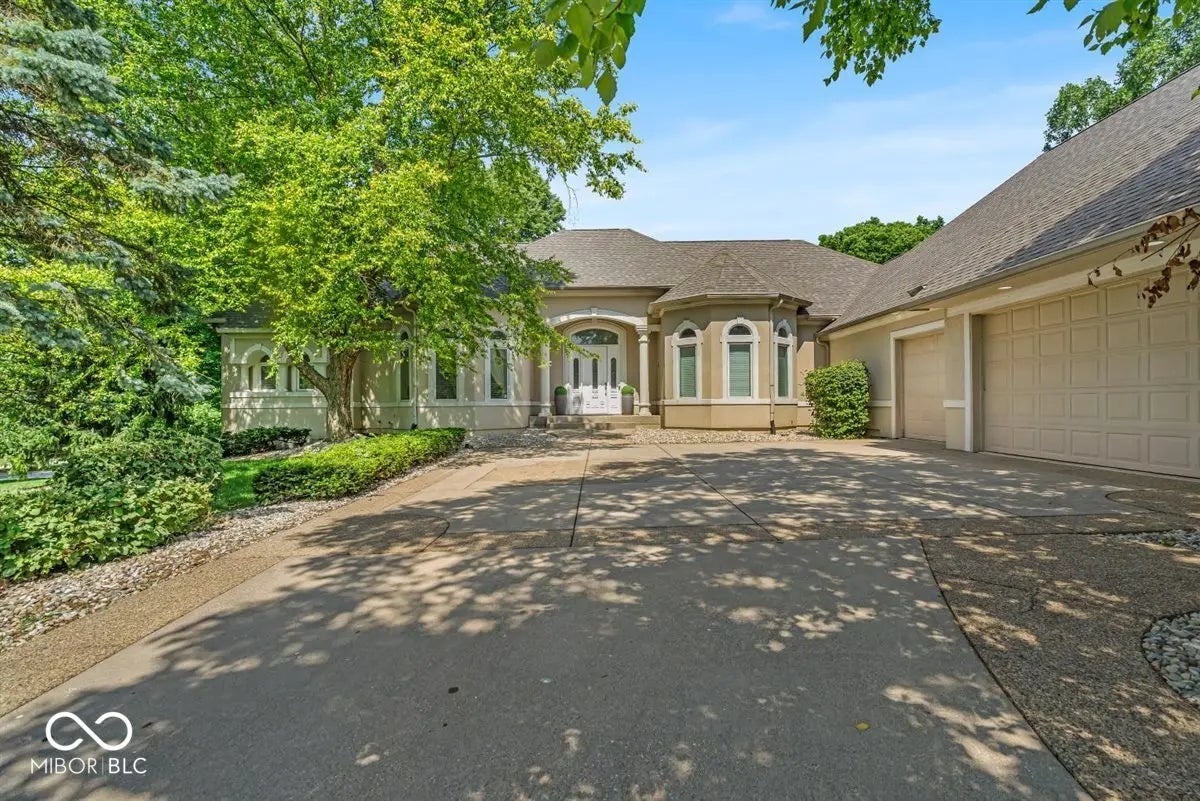 Photo of 6522 Stockwell Drive Indianapolis, IN 46237