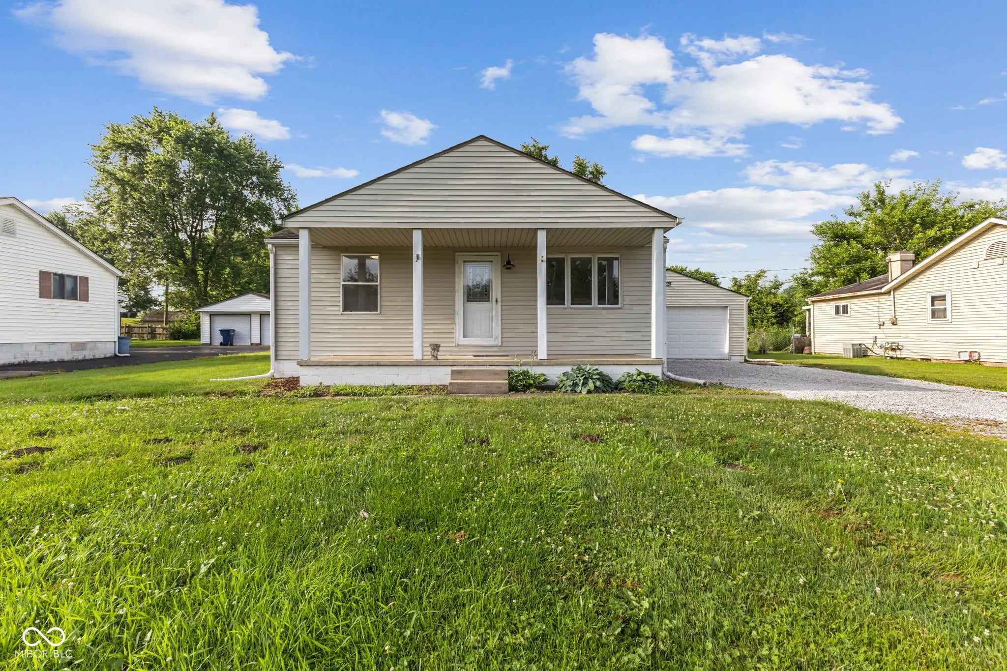 4749 W Smith Valley Road, Greenwood