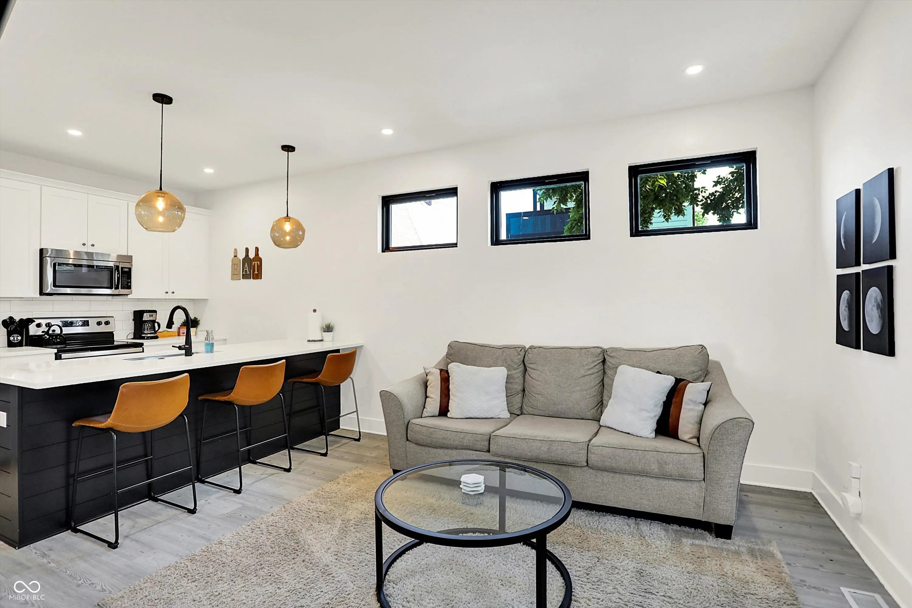 1405 E Vermont Street MLS 22047693 Arsenal Park photo 40