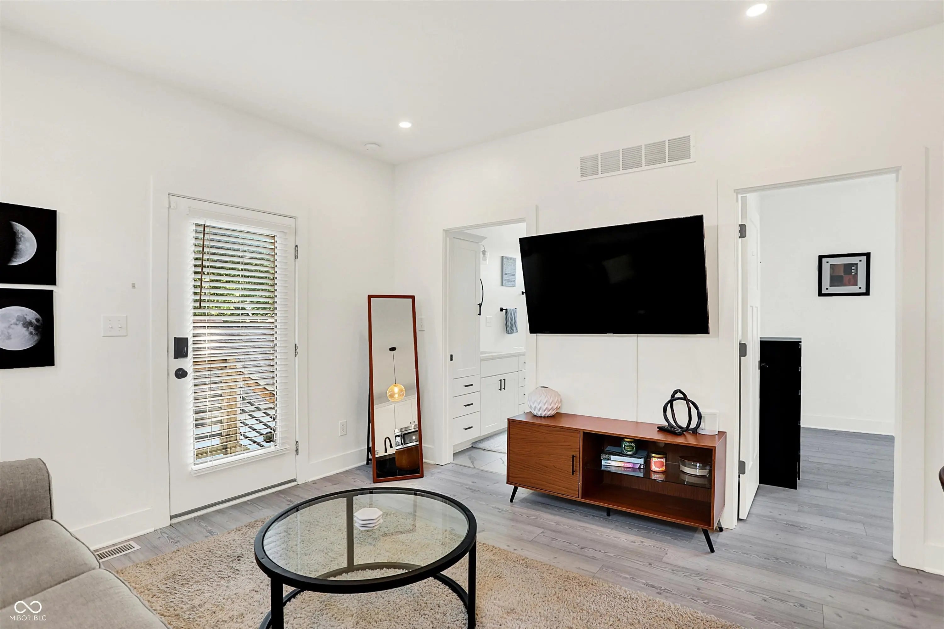 1405 E Vermont Street MLS 22047693 Arsenal Park photo 43