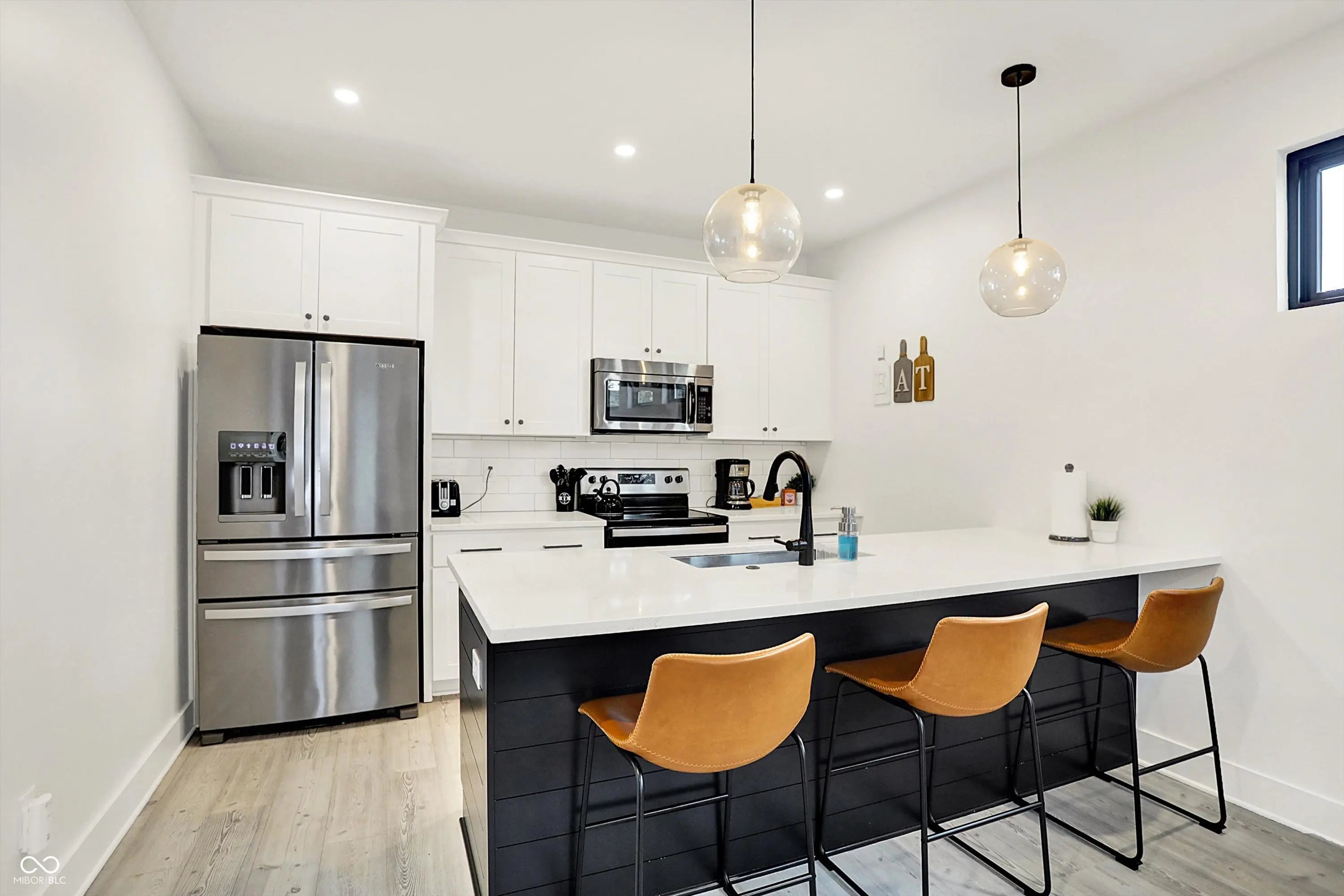 1405 E Vermont Street MLS 22047693 Arsenal Park photo 44