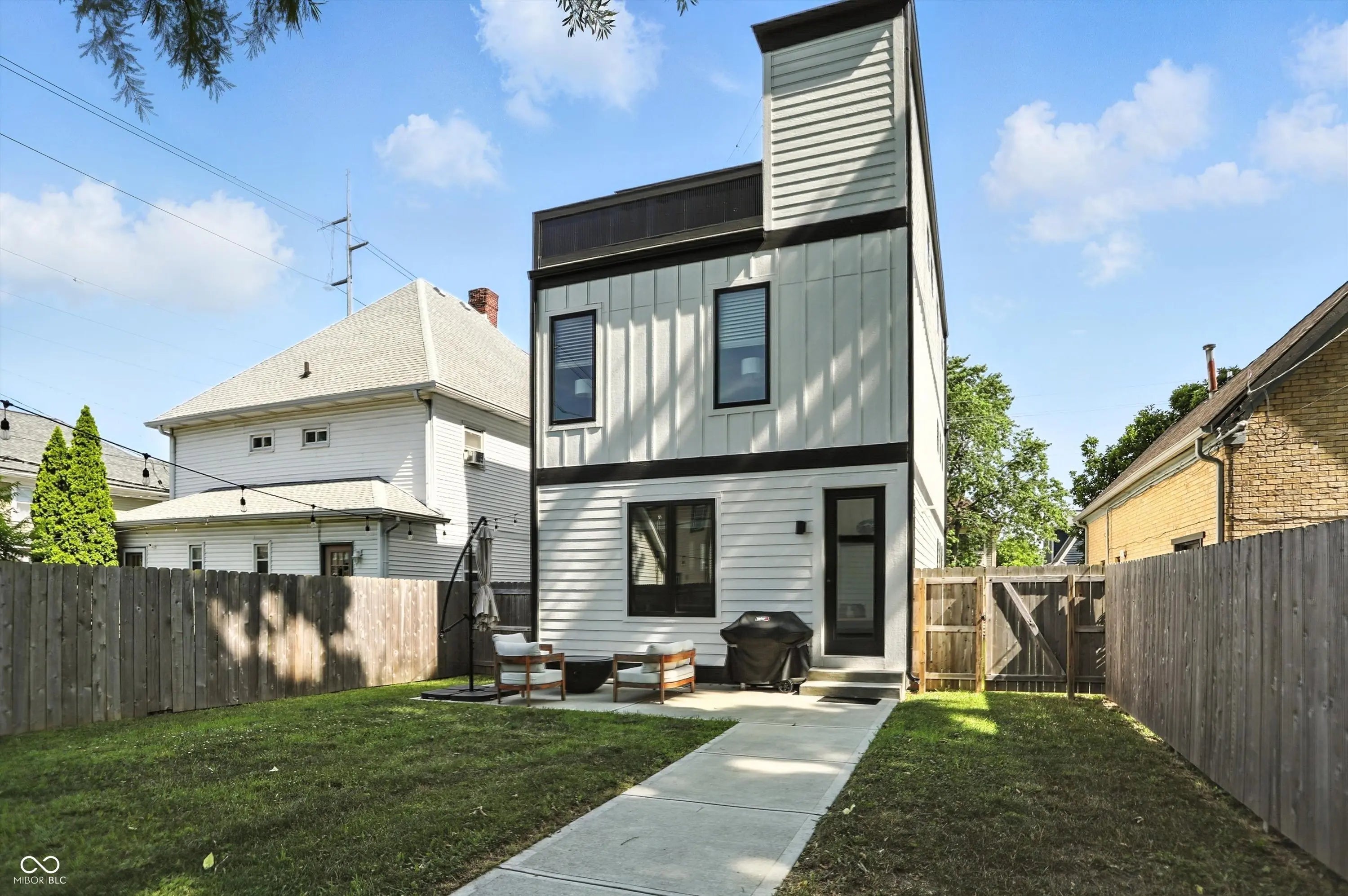 1405 E Vermont Street MLS 22047693 Arsenal Park photo 51