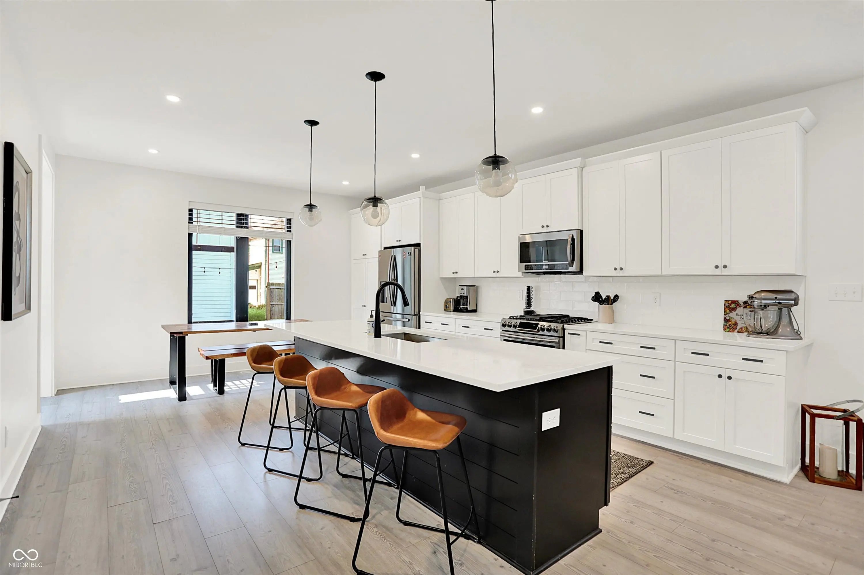 1405 E Vermont Street MLS 22047693 Arsenal Park photo 8