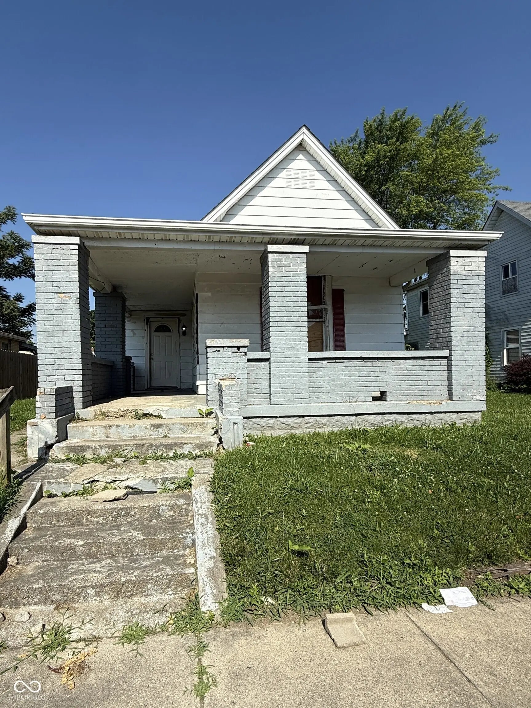 2215 Noble Street, Anderson