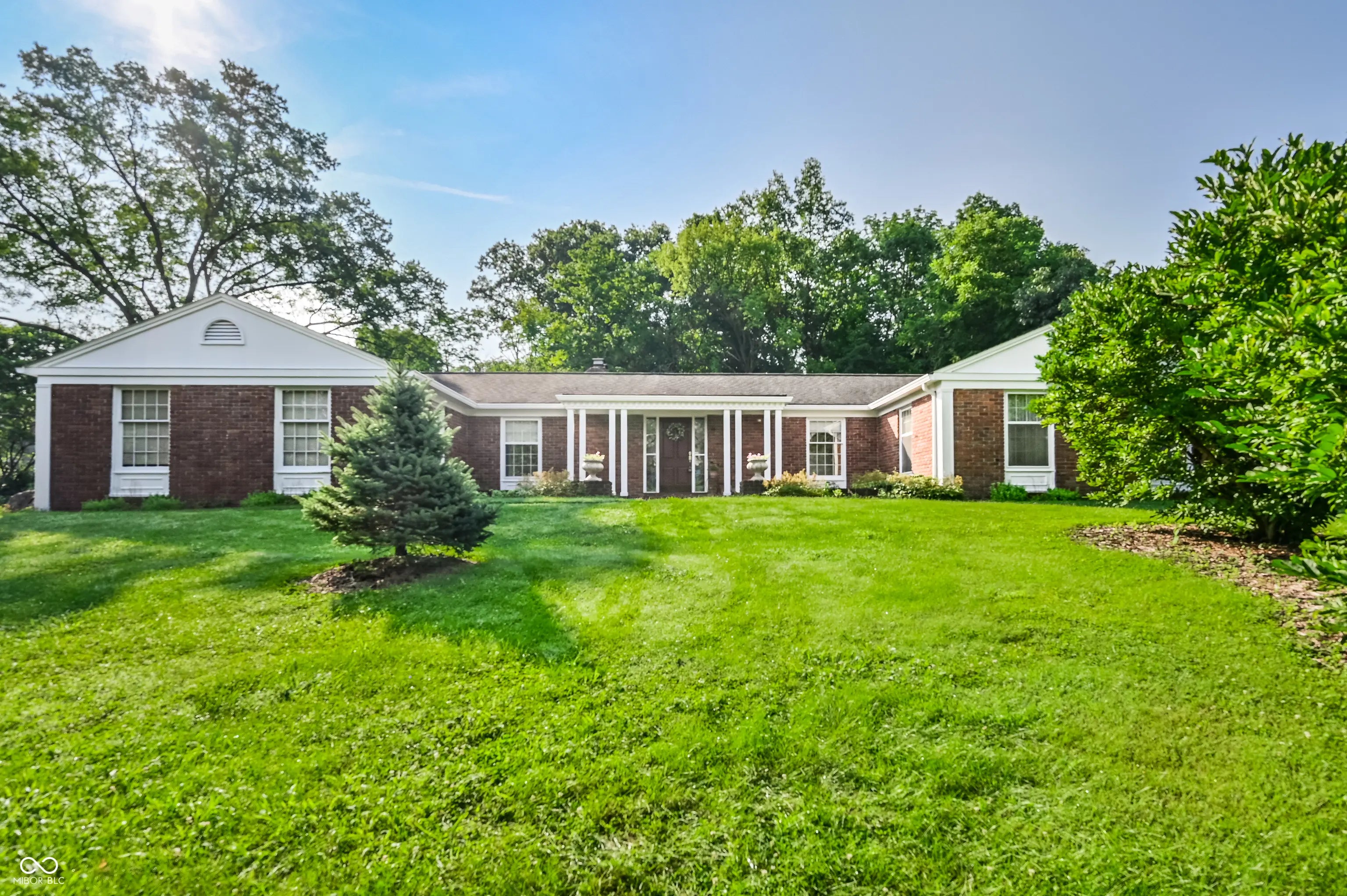 Photo of 7039 Lantern Road Indianapolis, IN 46256