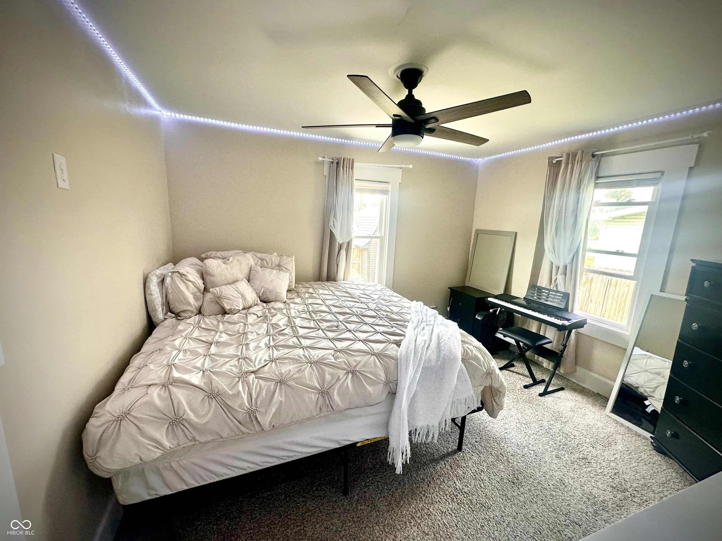 514 E 2nd Street MLS 22047945 Pearson photo 10