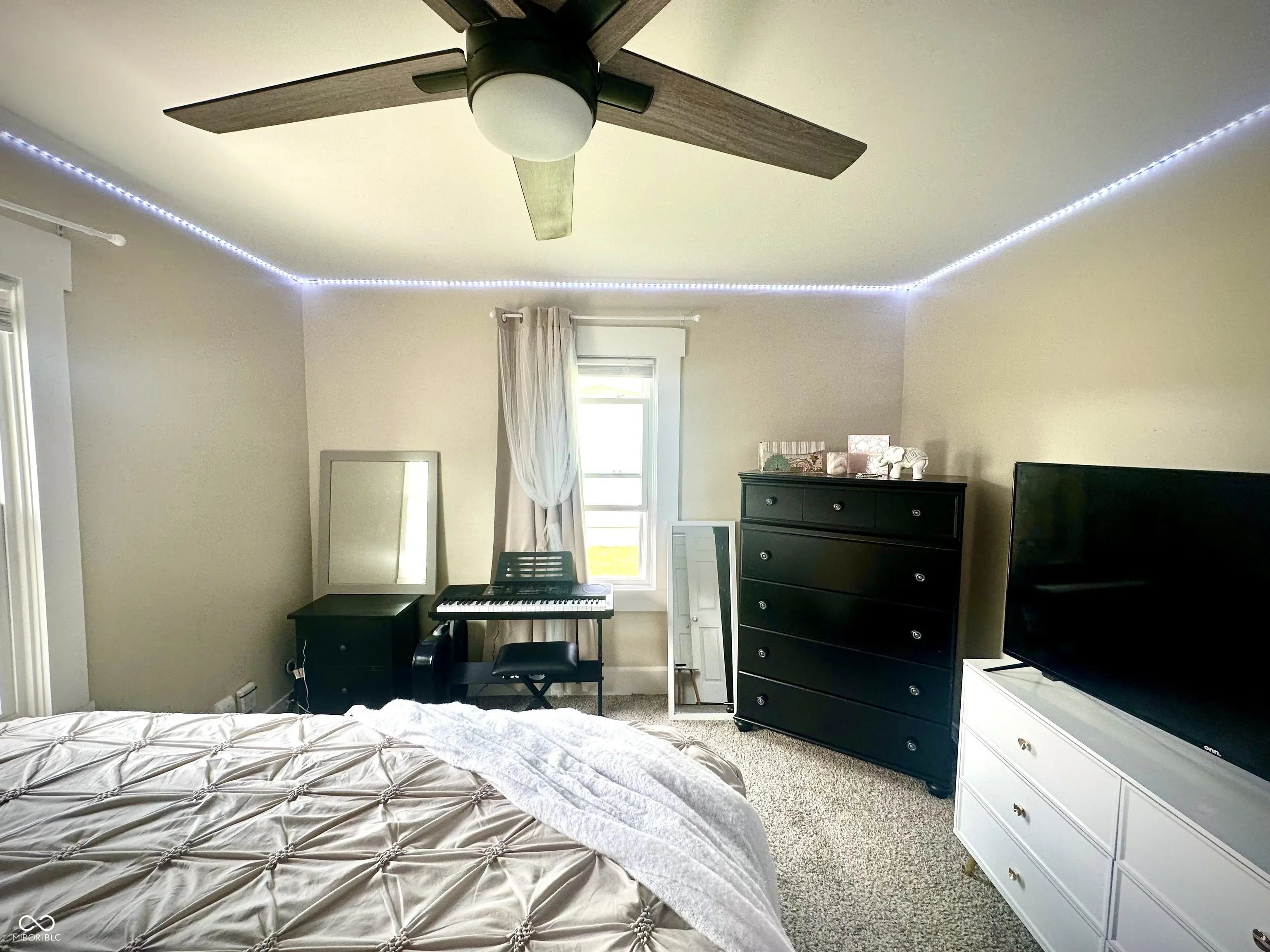 514 E 2nd Street MLS 22047945 Pearson photo 12