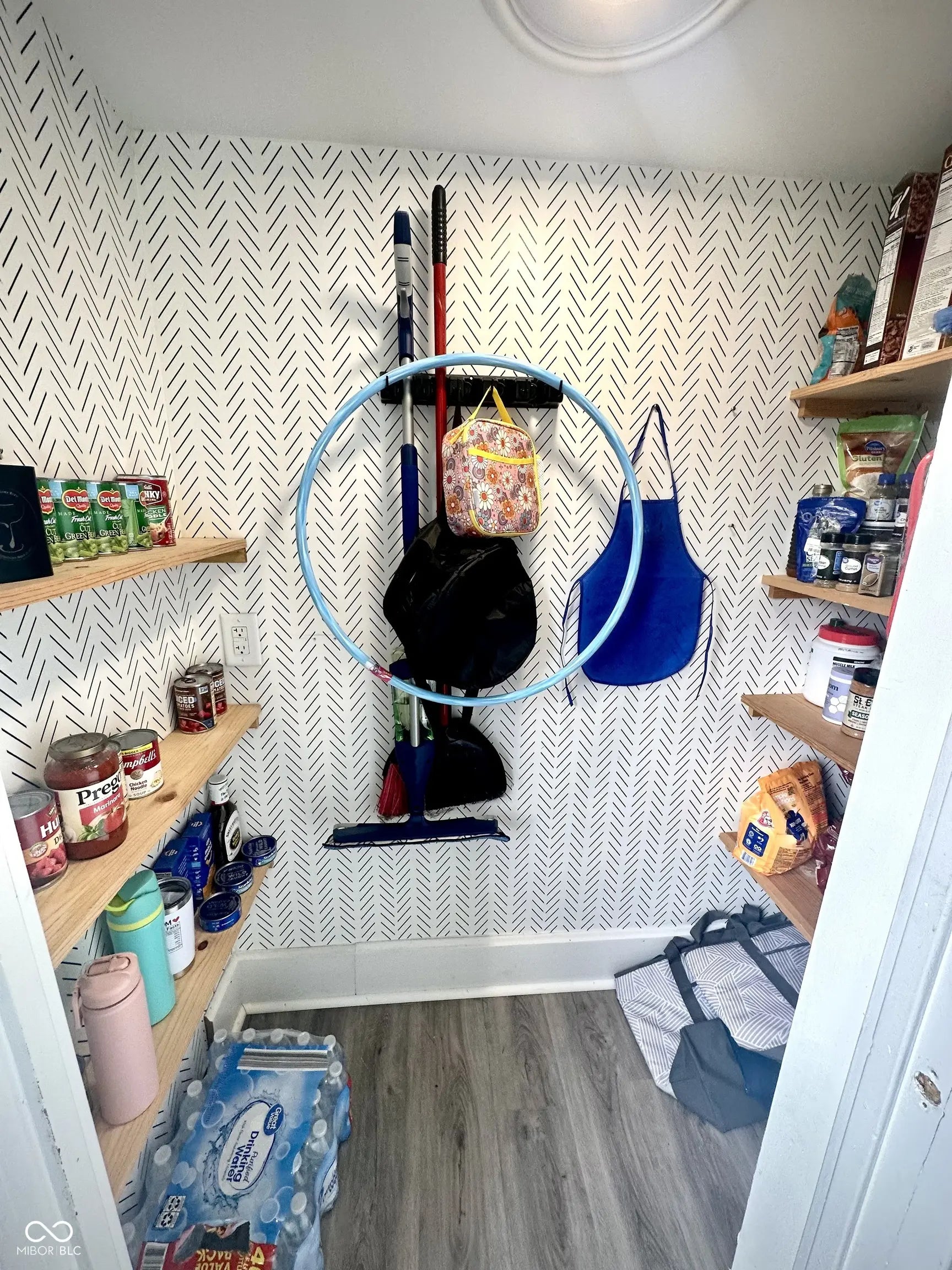 514 E 2nd Street MLS 22047945 Pearson photo 22