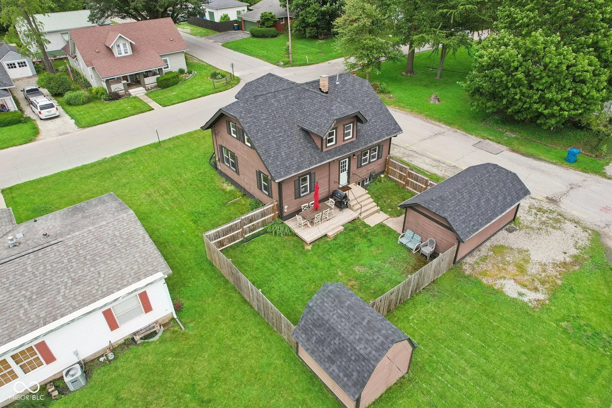 514 E 2nd Street MLS 22047945 Pearson photo 34