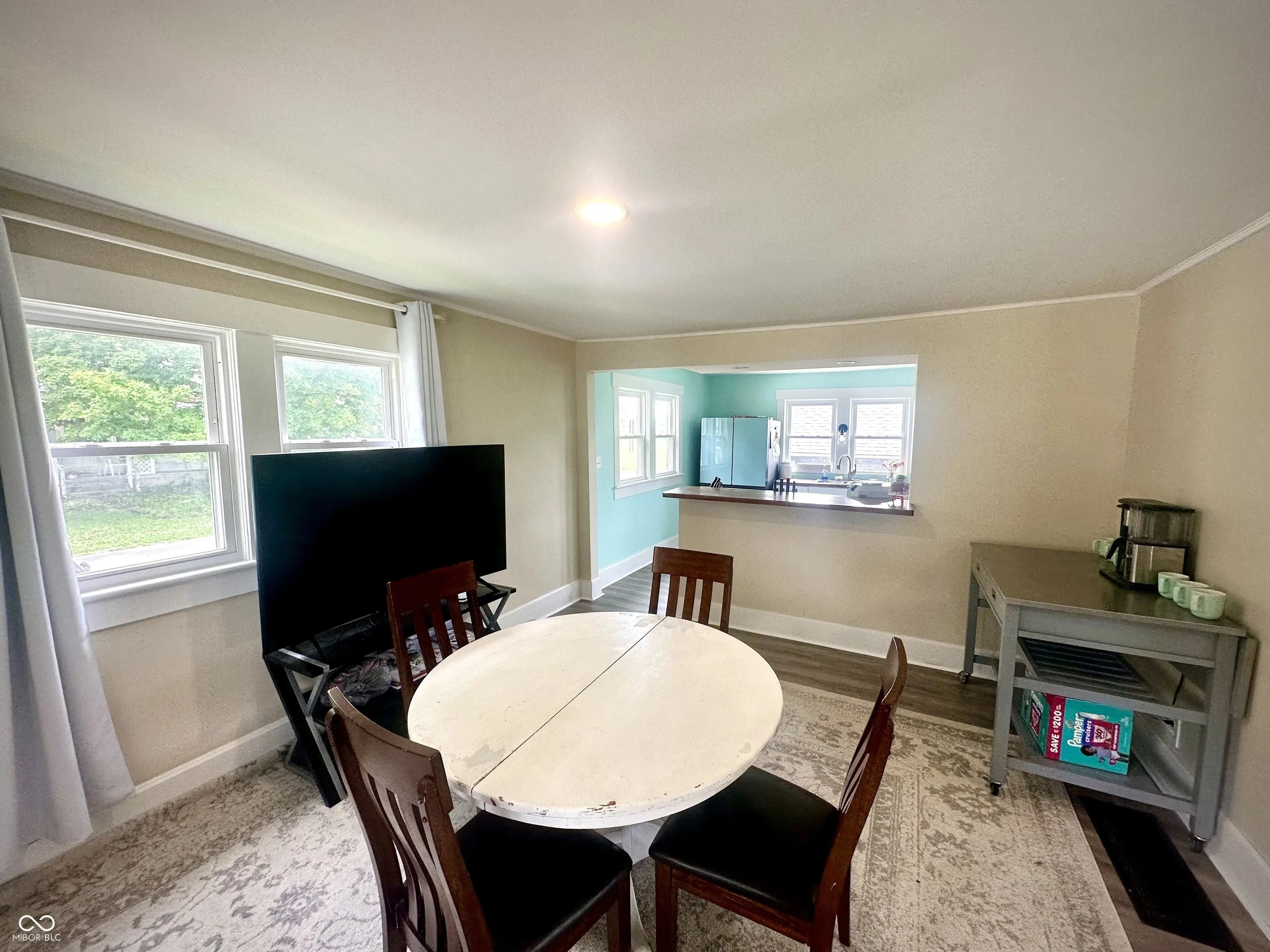 514 E 2nd Street MLS 22047945 Pearson photo 5