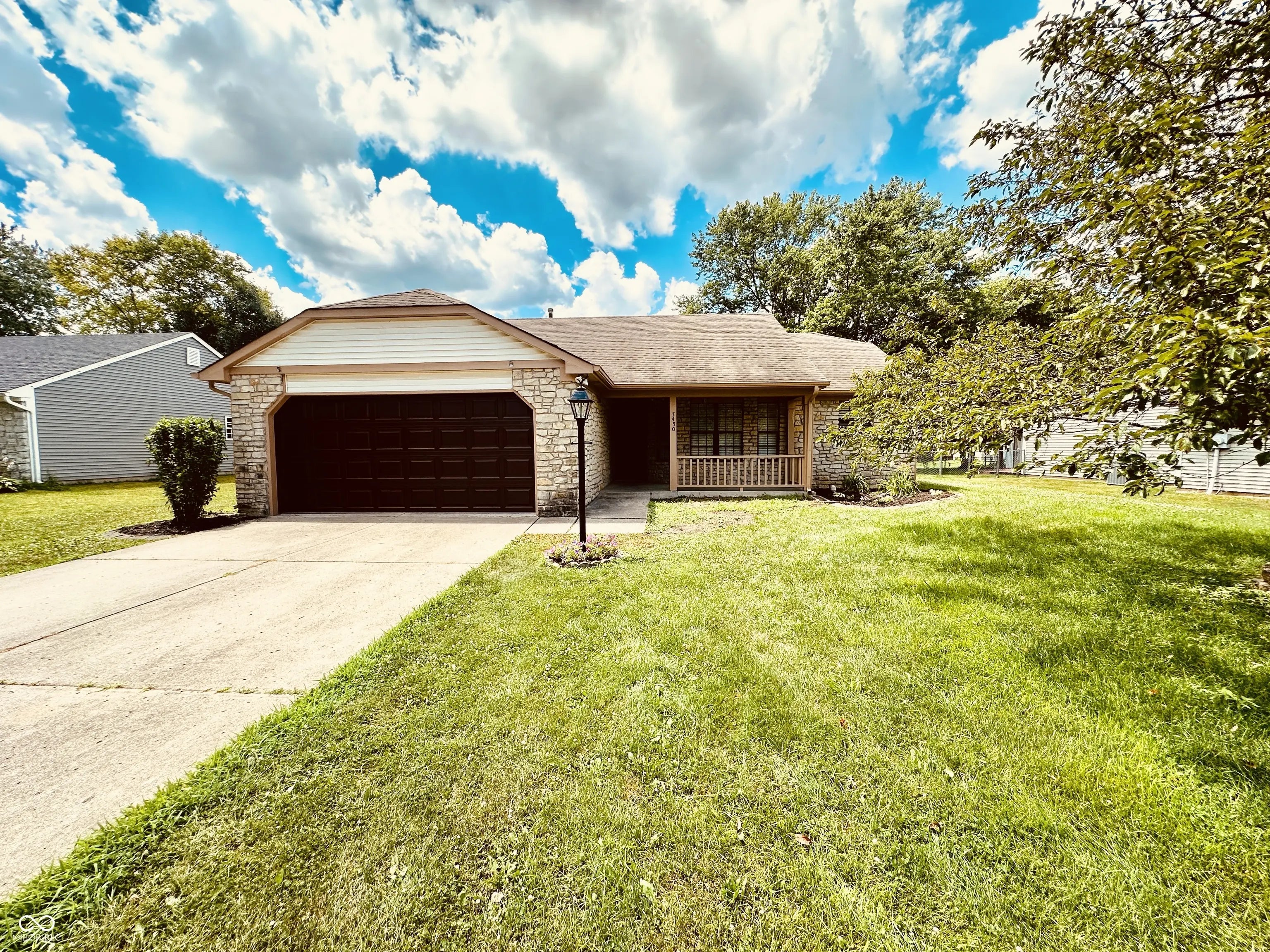 7450 Cobblestone W Drive, Indianapolis