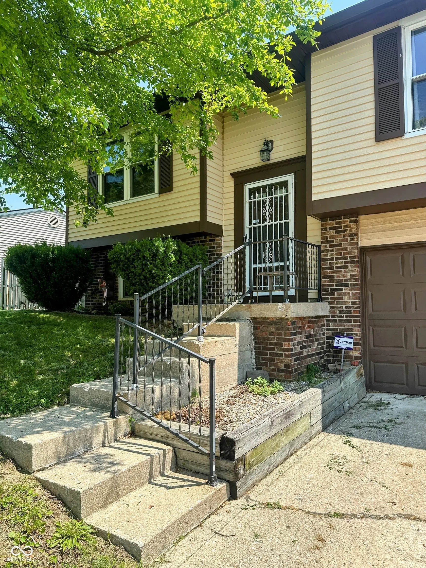 7607 Ardwell Court, Indianapolis