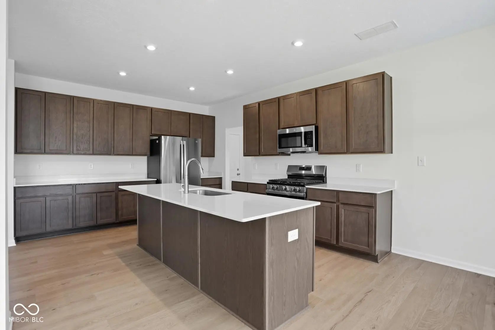 19824 Atwater Avenue MLS 22048151 Atwater photo 12