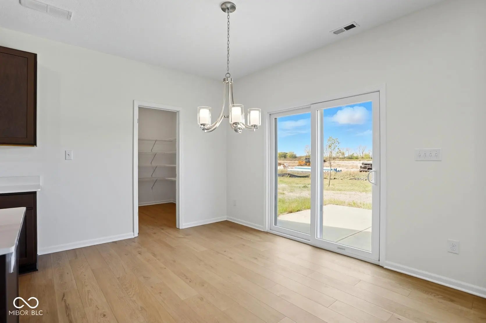 19824 Atwater Avenue MLS 22048151 Atwater photo 6