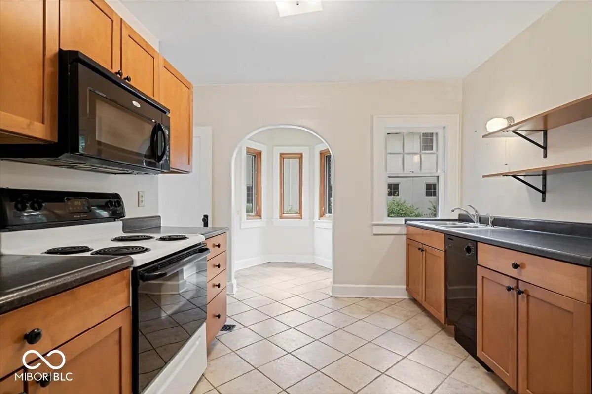 4652 N Kenwood Avenue MLS 22048154 Arthur V Brown S East Meridian H photo 16