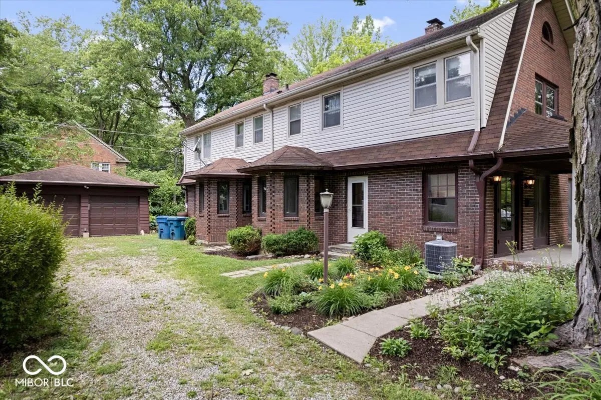 4652 N Kenwood Avenue MLS 22048154 Arthur V Brown S East Meridian H photo 2