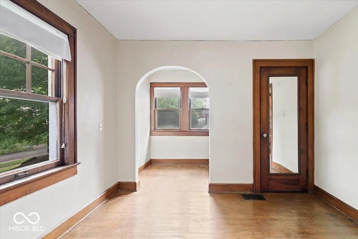 4652 N Kenwood Avenue MLS 22048154 Arthur V Brown S East Meridian H photo 27