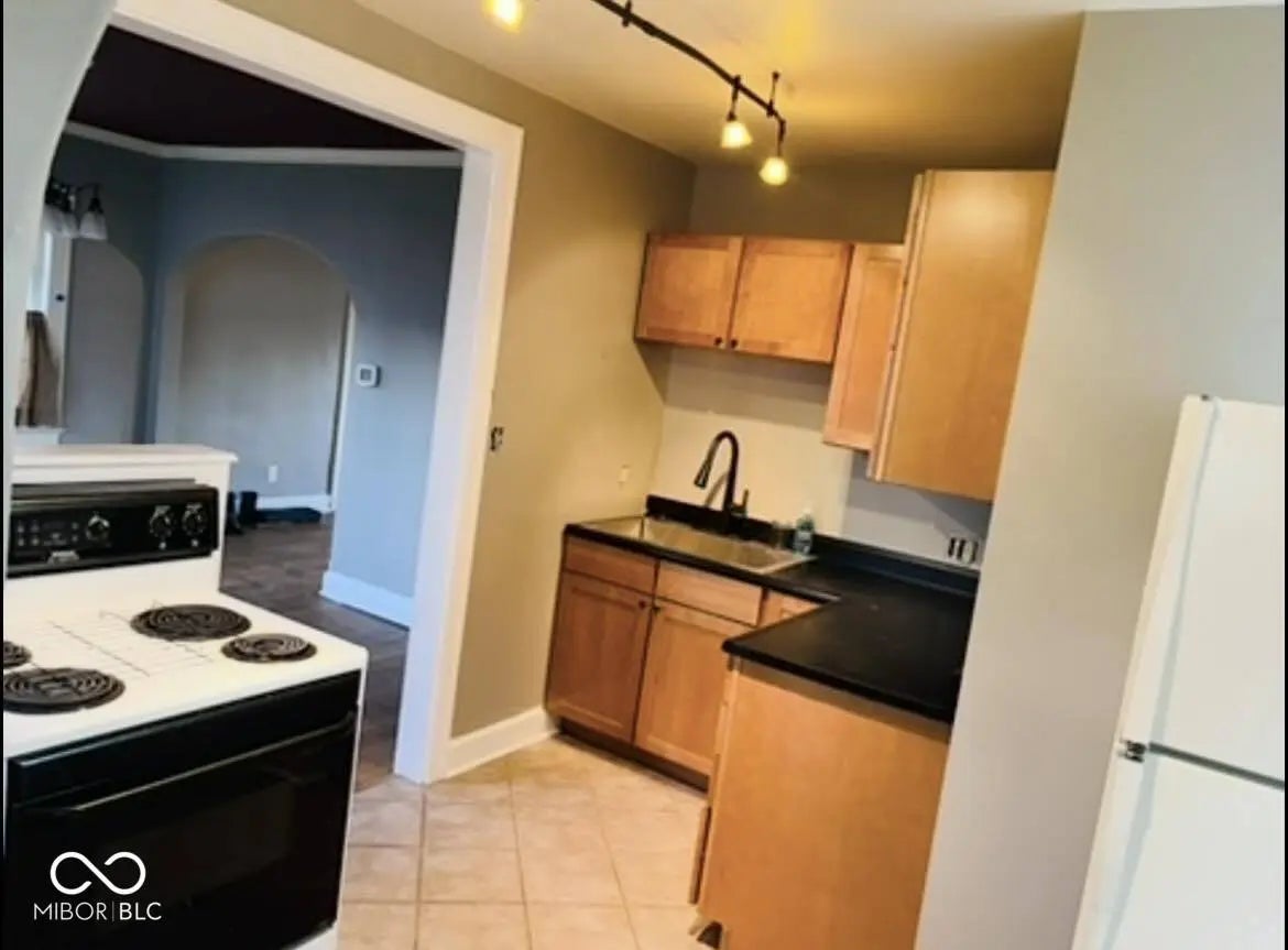 4652 N Kenwood Avenue MLS 22048154 Arthur V Brown S East Meridian H photo 39