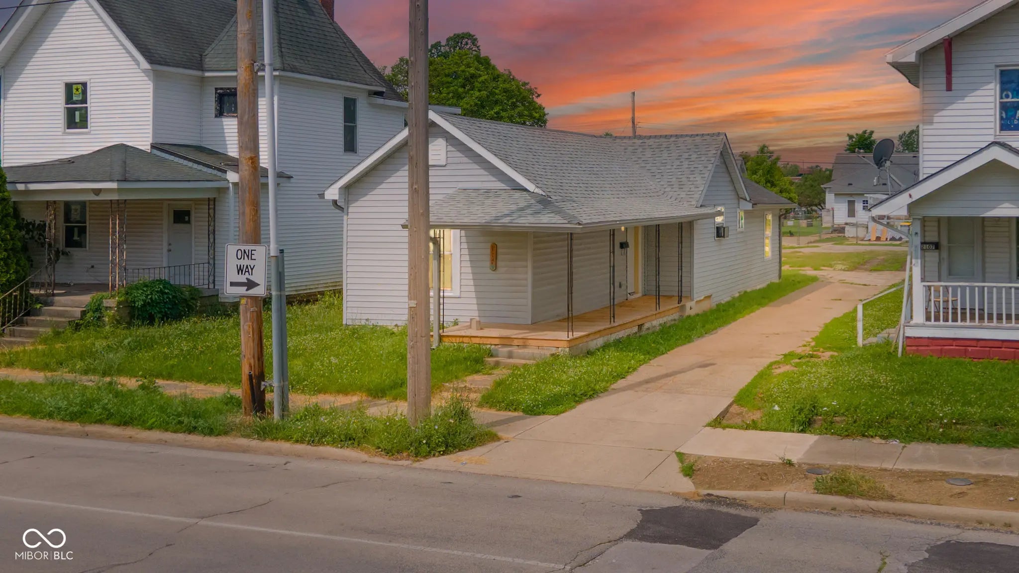 2111 Central Avenue, Anderson