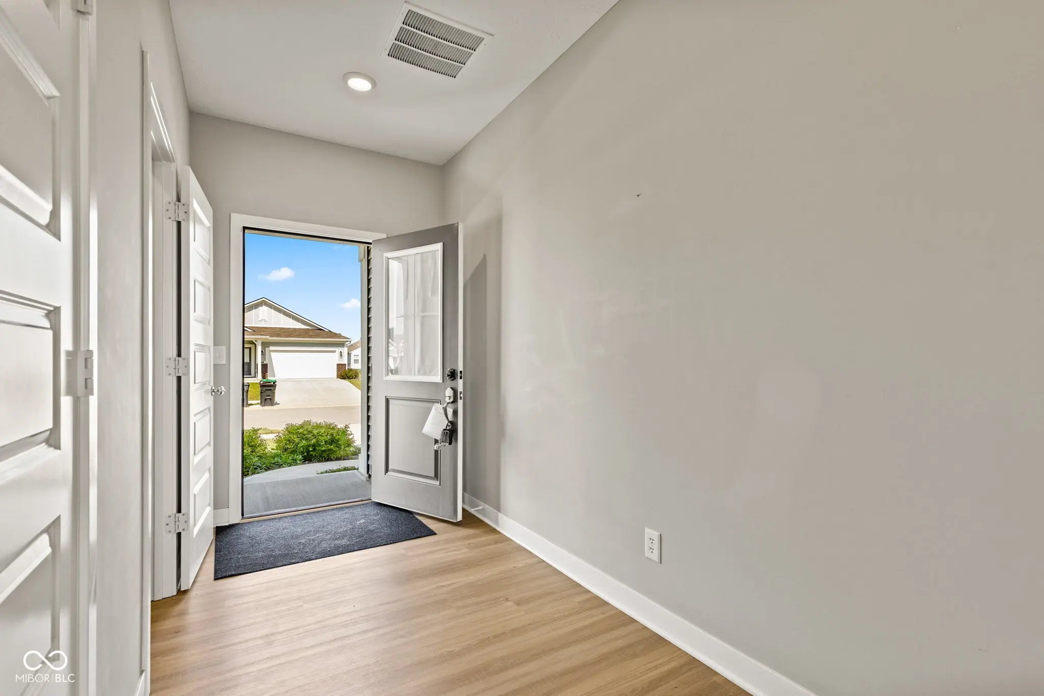 269 Switchgrass Lane MLS 22048355 Grassy Manor photo 4