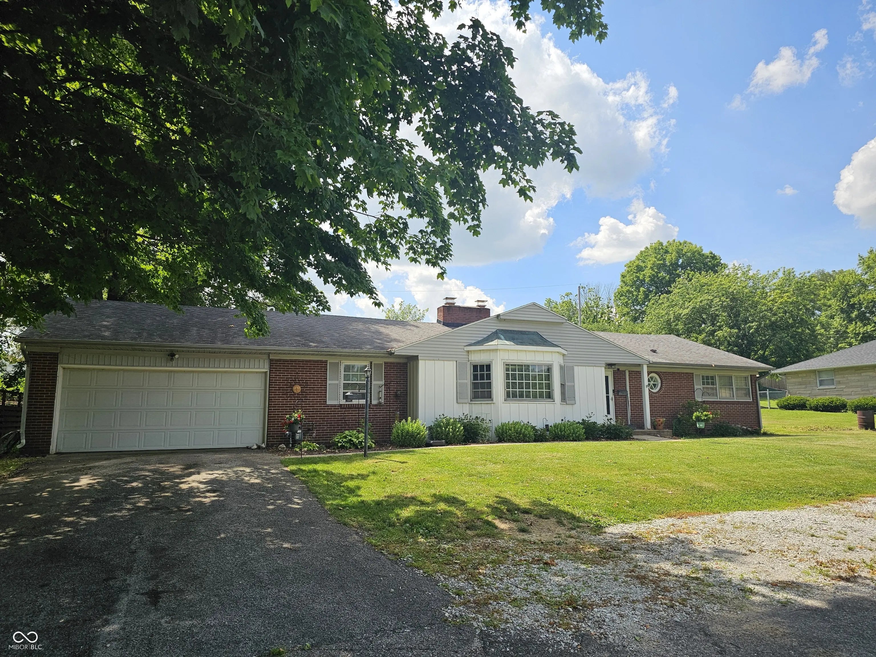 Photo of 308 N Edgeway Drive Alexandria, IN 46001