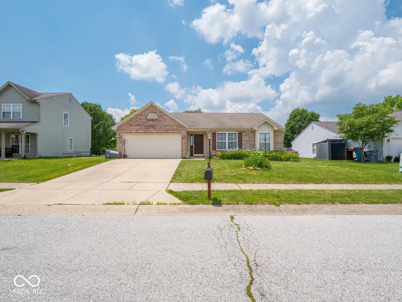 5548 Glen Canyon Drive, Indianapolis