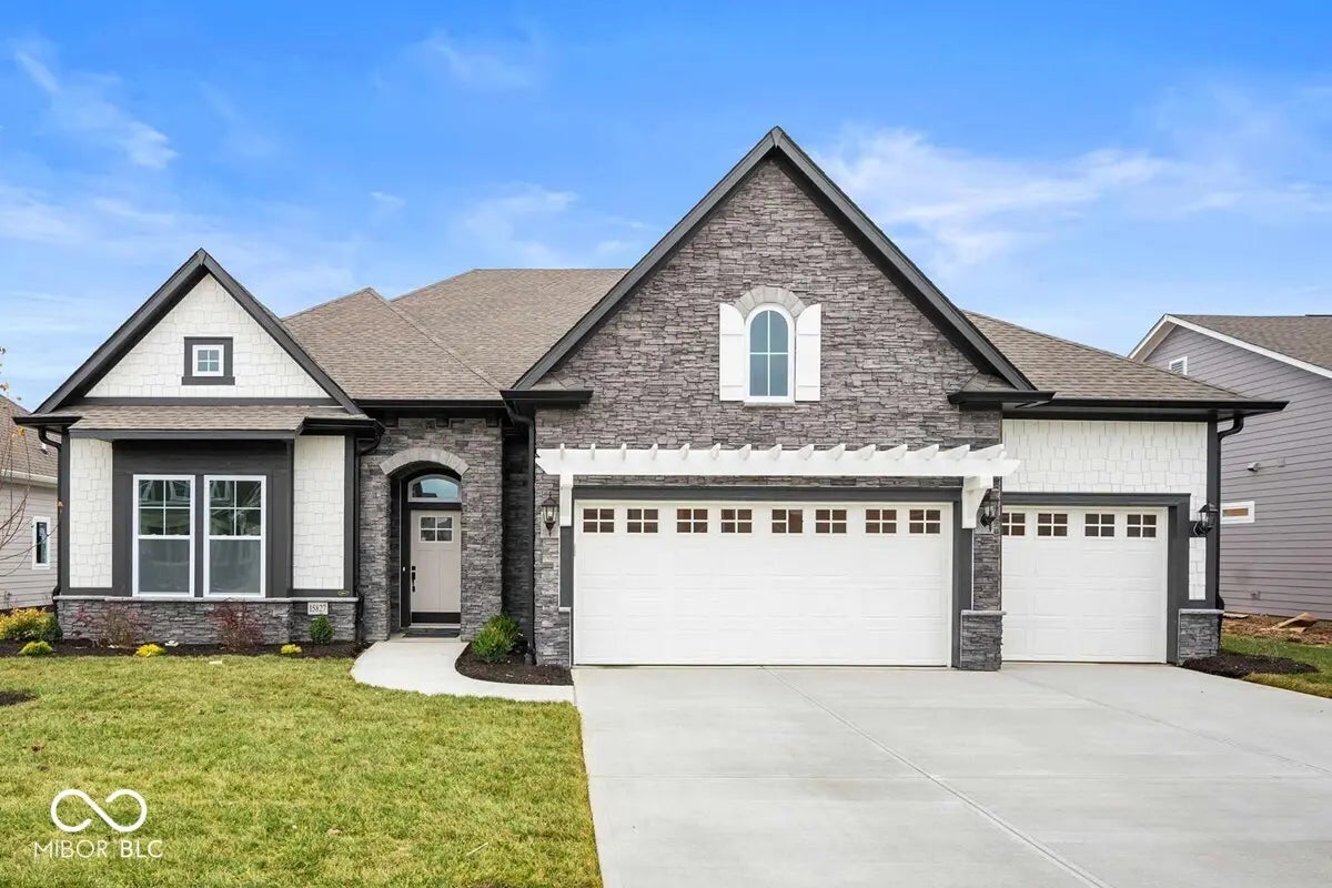 19770 Chatham Shore Lane, Westfield