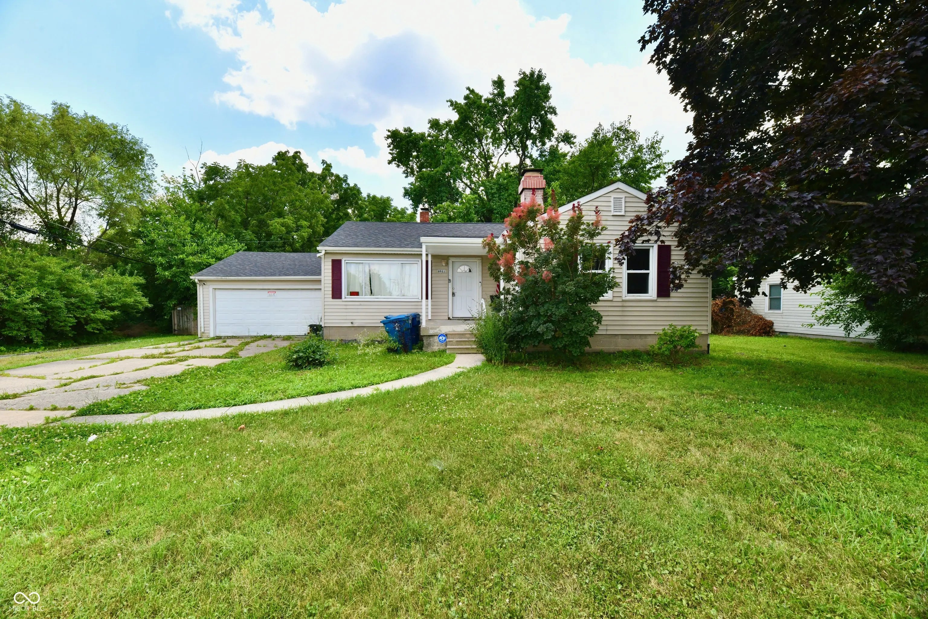8921 E 21st Street, Indianapolis