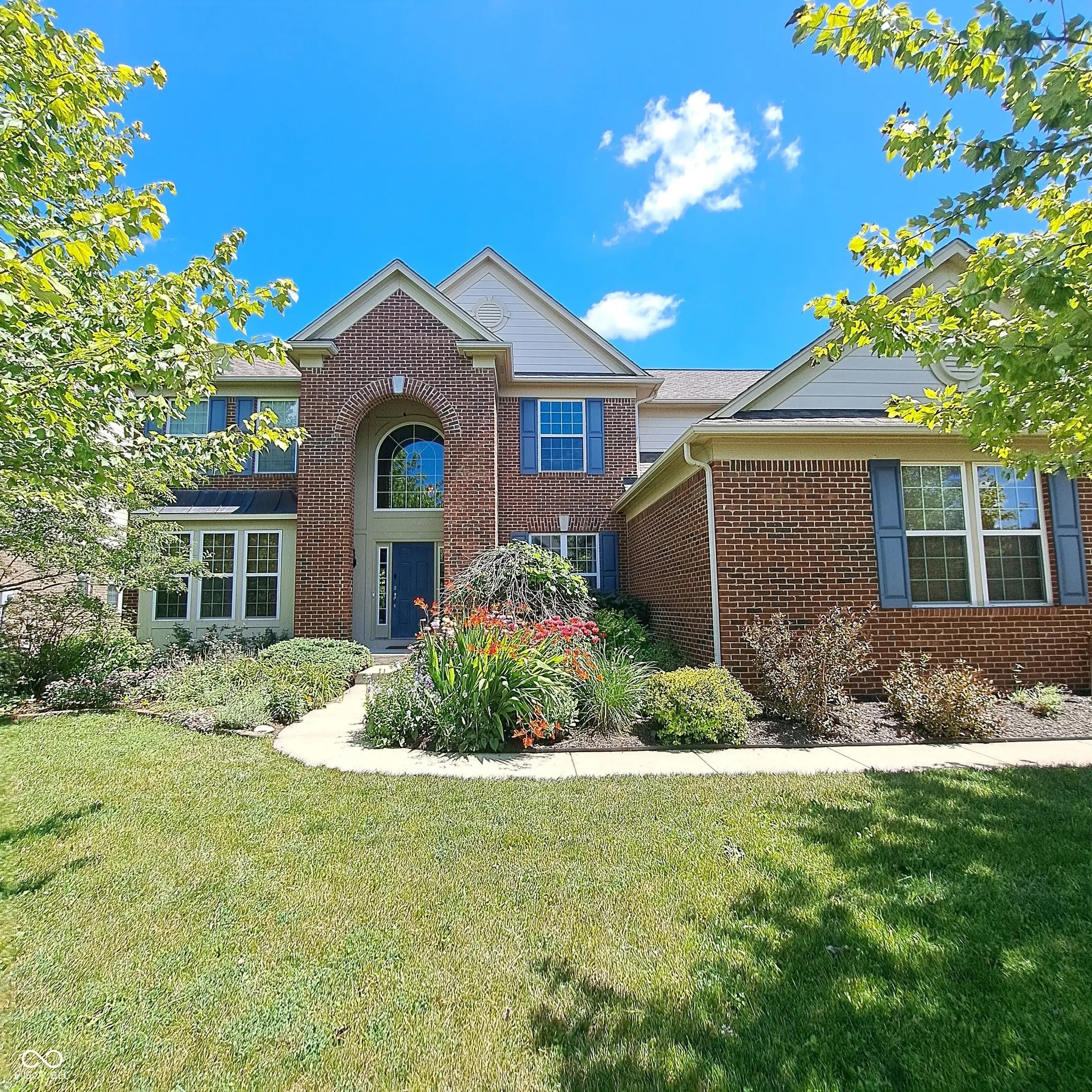 4621 Pebblepointe Pass, Zionsville