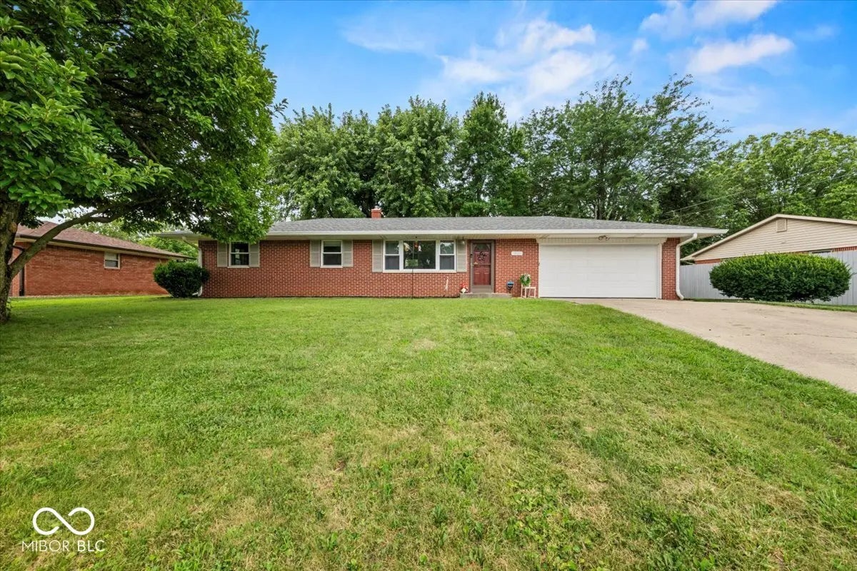 1081 Lawndale Drive, Greenwood