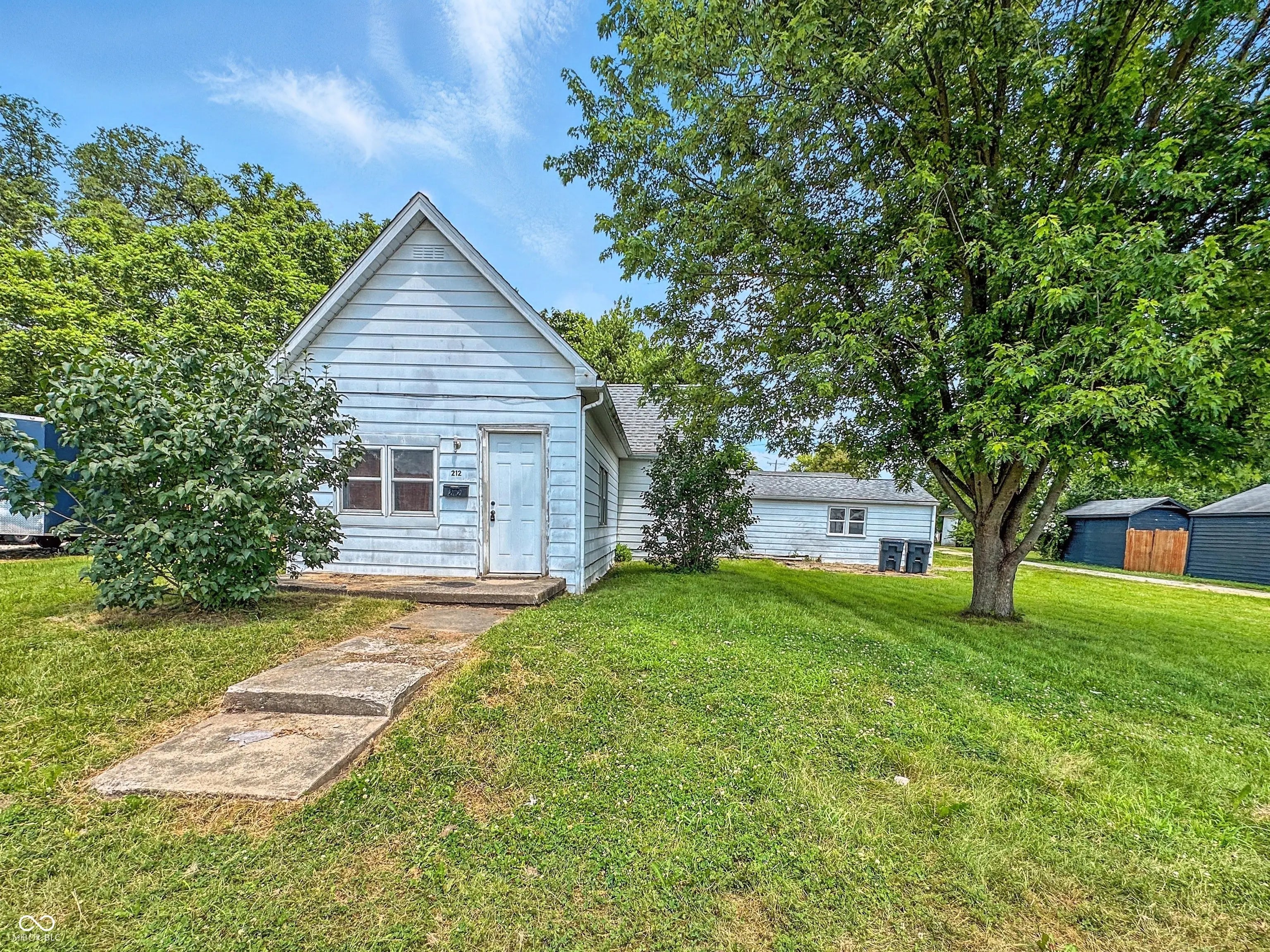 212 W Polk Street, Alexandria